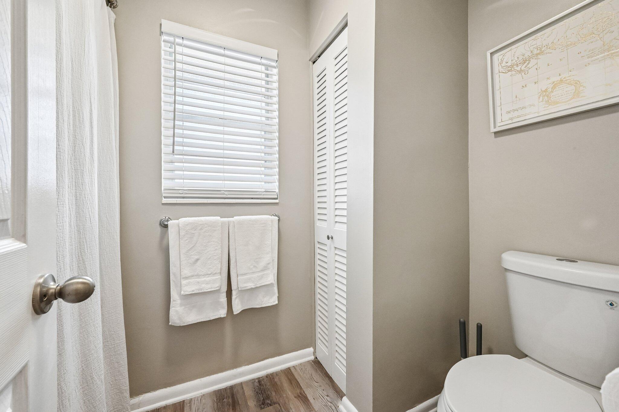 FOUR SEA SUNS CONDO - Residential