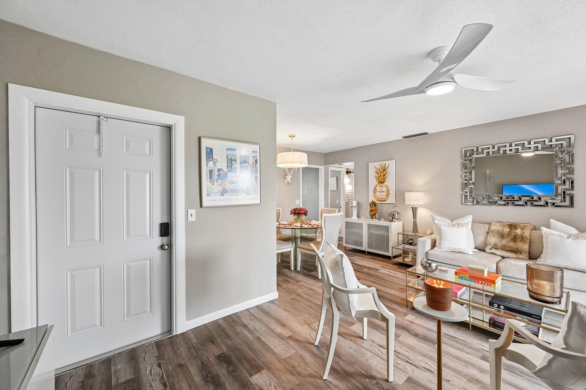 FOUR SEA SUNS CONDO - Residential