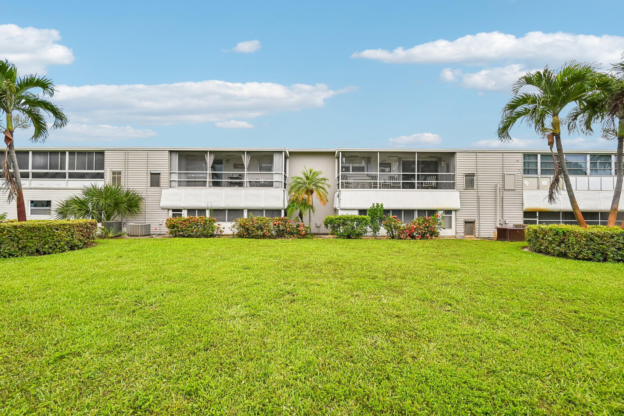 FOUR SEA SUNS CONDO - Residential