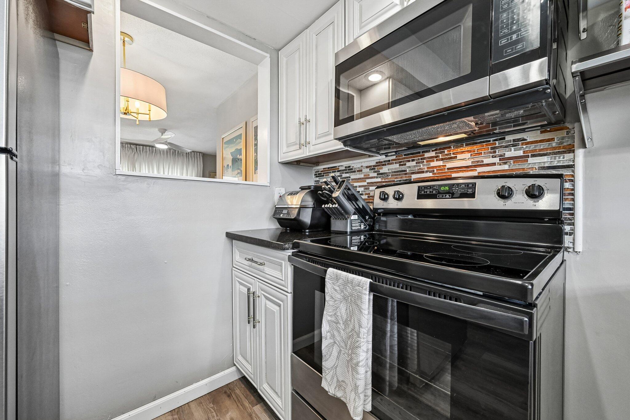 FOUR SEA SUNS CONDO - Residential