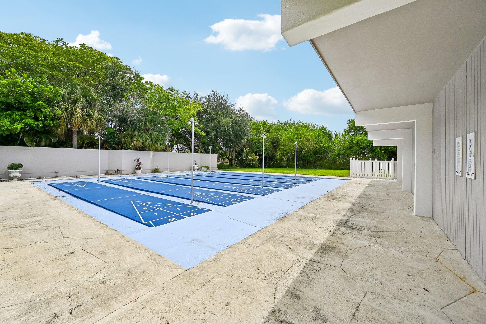 FOUR SEA SUNS CONDO - Residential