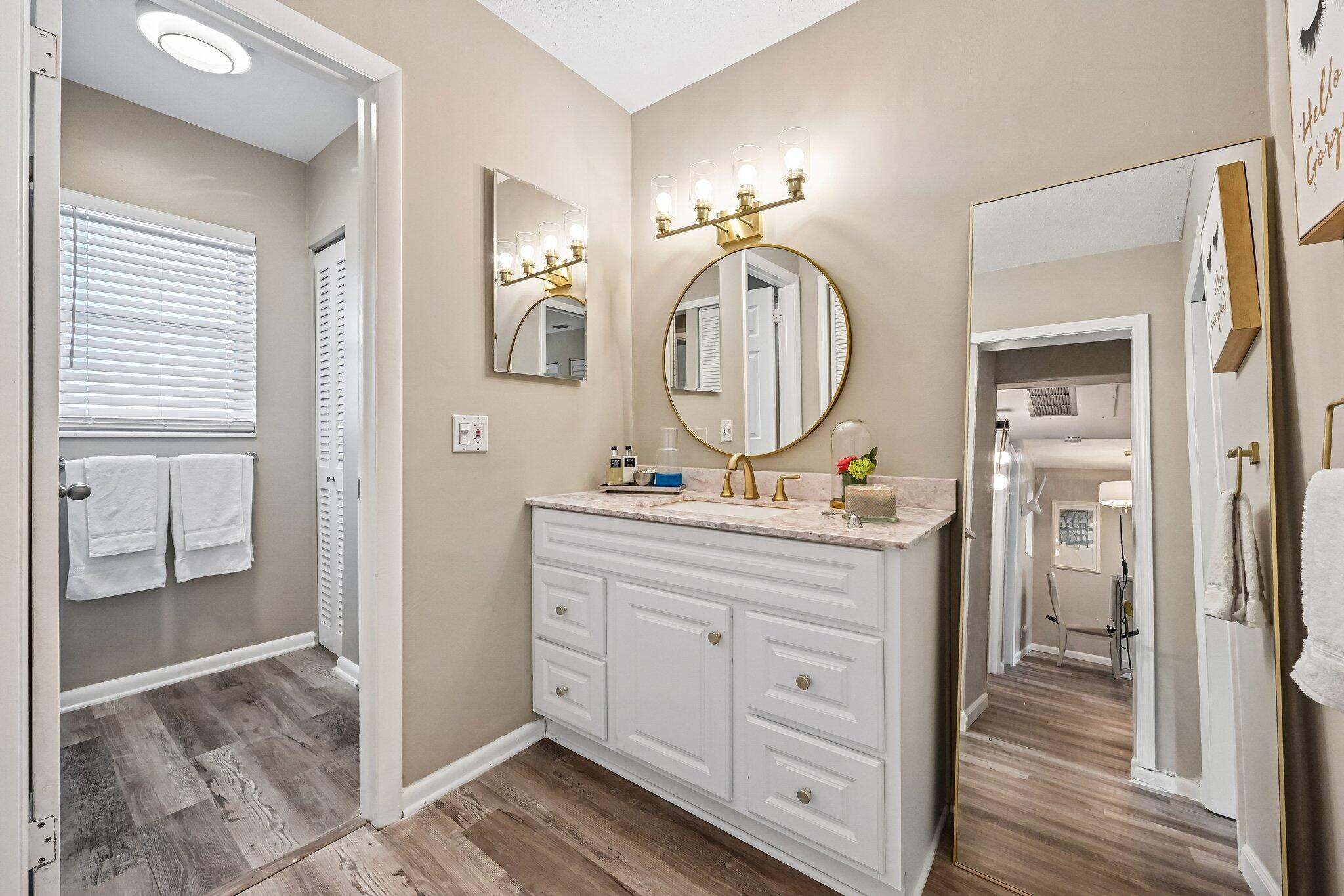 FOUR SEA SUNS CONDO - Residential