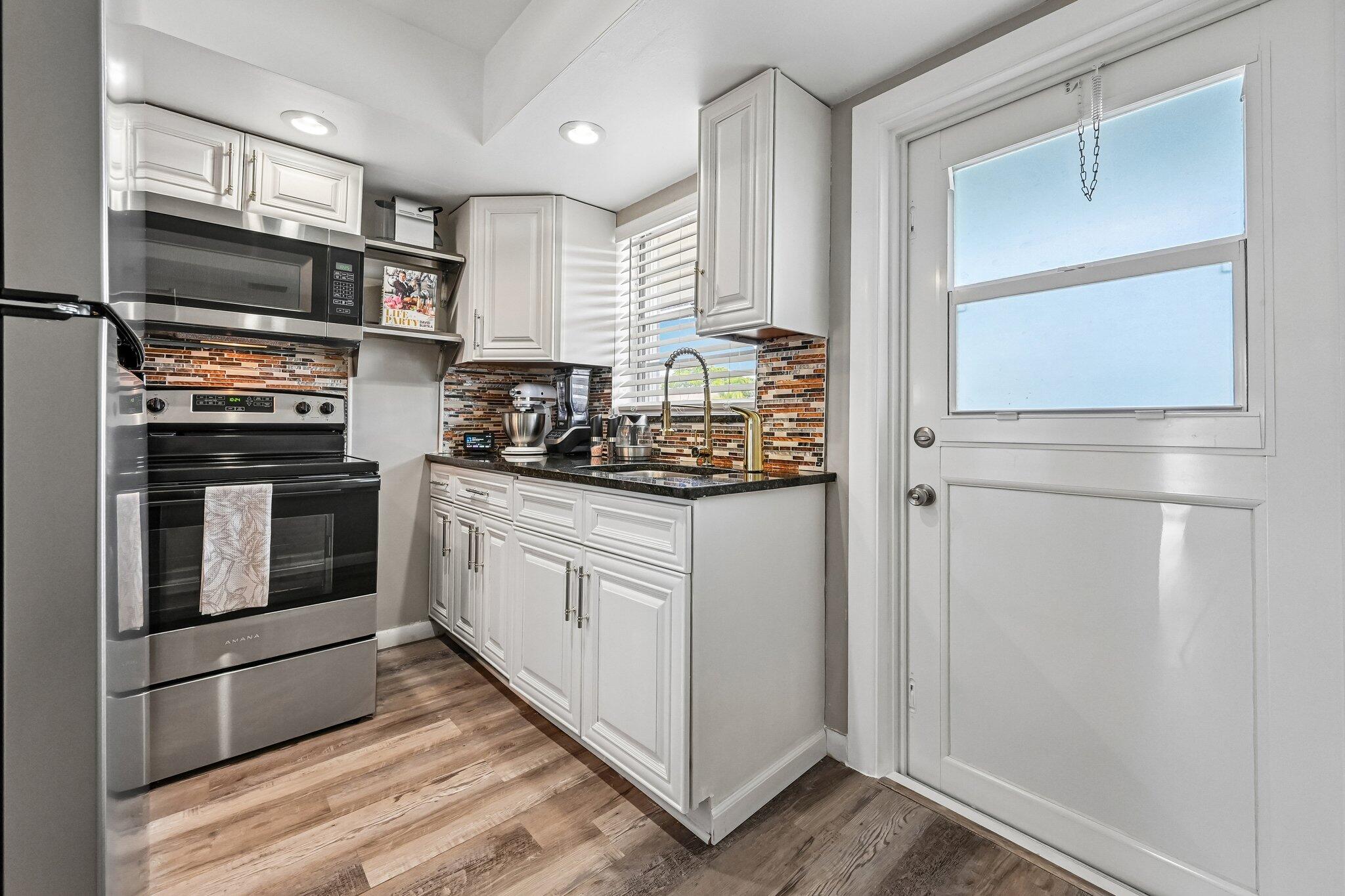 FOUR SEA SUNS CONDO - Residential