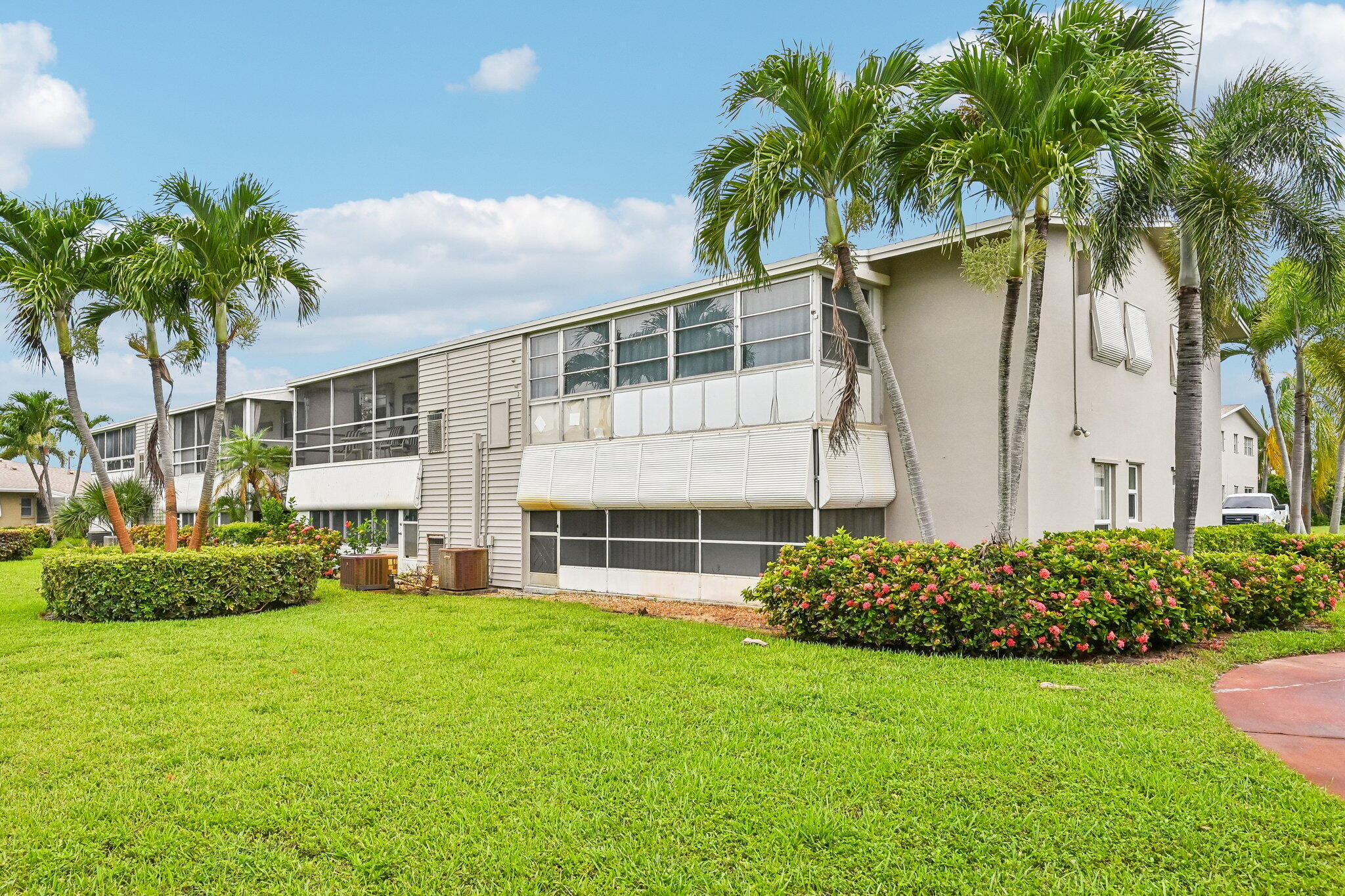 FOUR SEA SUNS CONDO - Residential