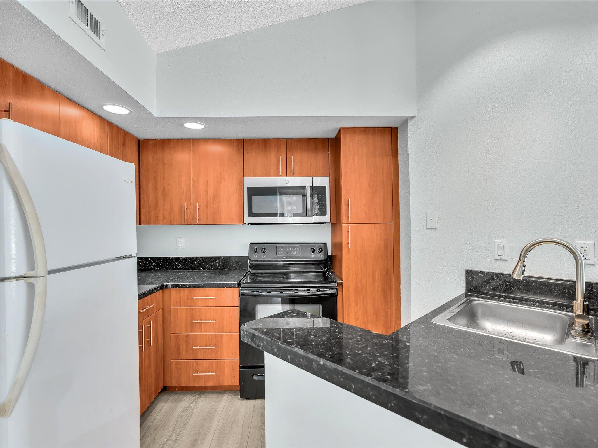 ISLES AT LAGO MAR CONDO - Residential