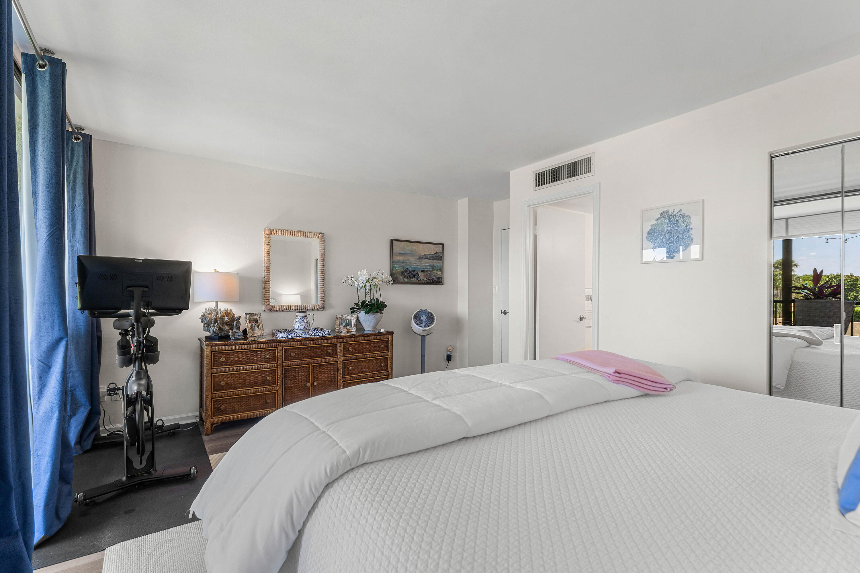 JUPITER OCEAN AND RACQUET CLUB - Residential