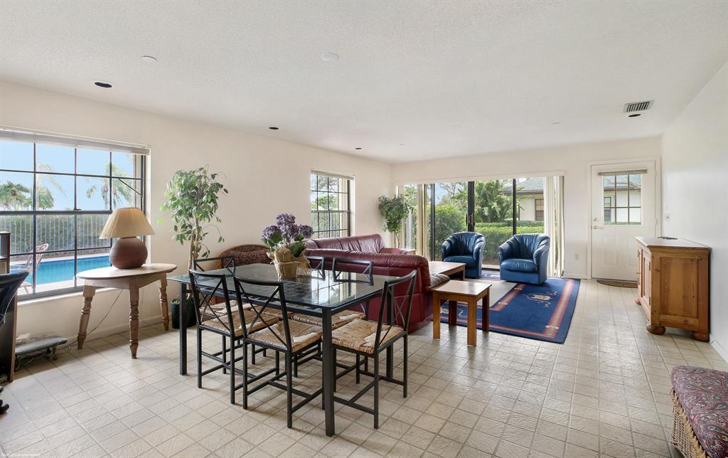 SOUTHFIELDS WELLINGTON COUNTRY - Residential