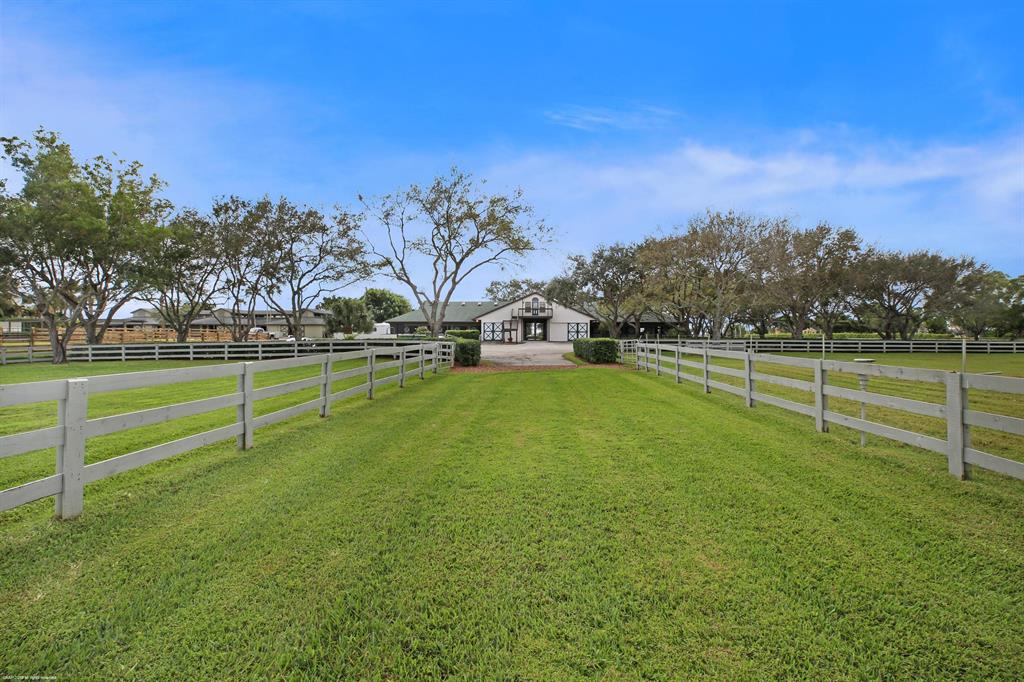 SOUTHFIELDS WELLINGTON COUNTRY - Residential