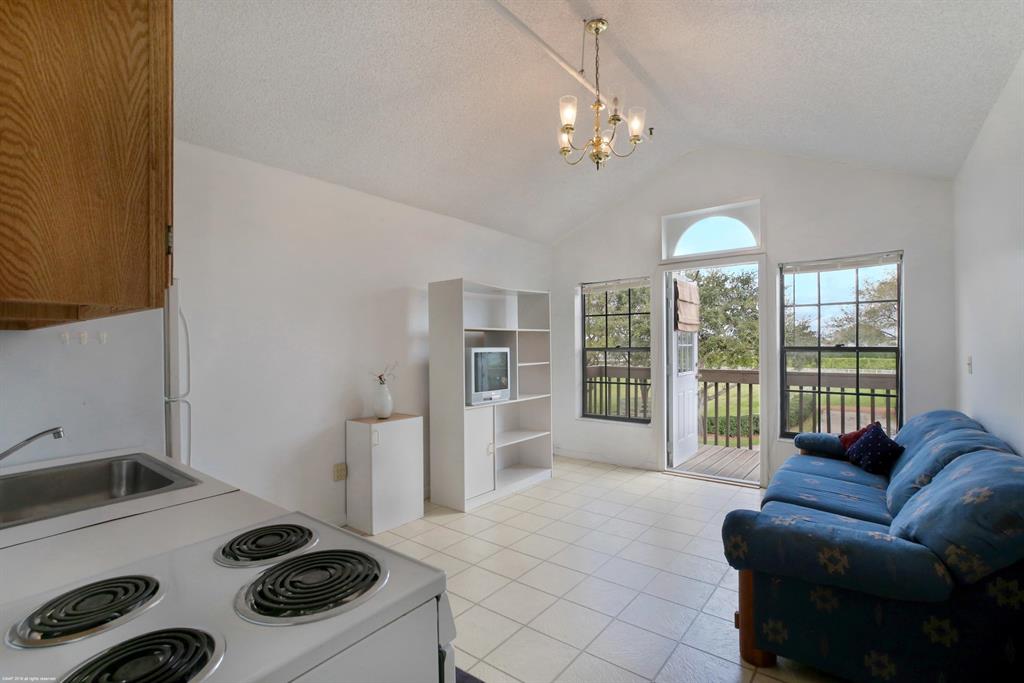 SOUTHFIELDS WELLINGTON COUNTRY - Residential