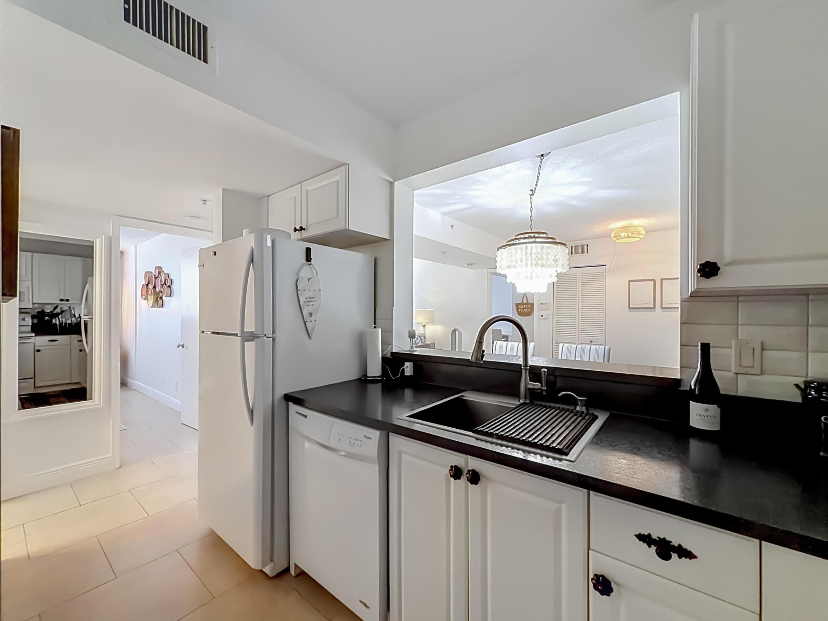 SHERIDAN EAST CONDO BLDG 2 - Residential