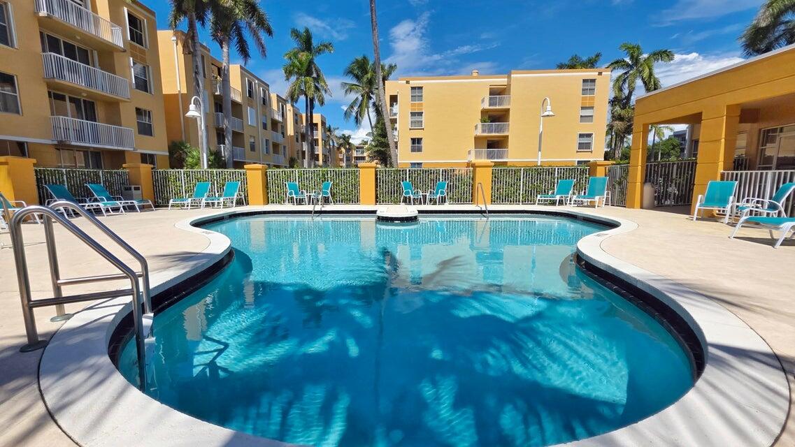 SHERIDAN EAST CONDO BLDG 2 - Residential