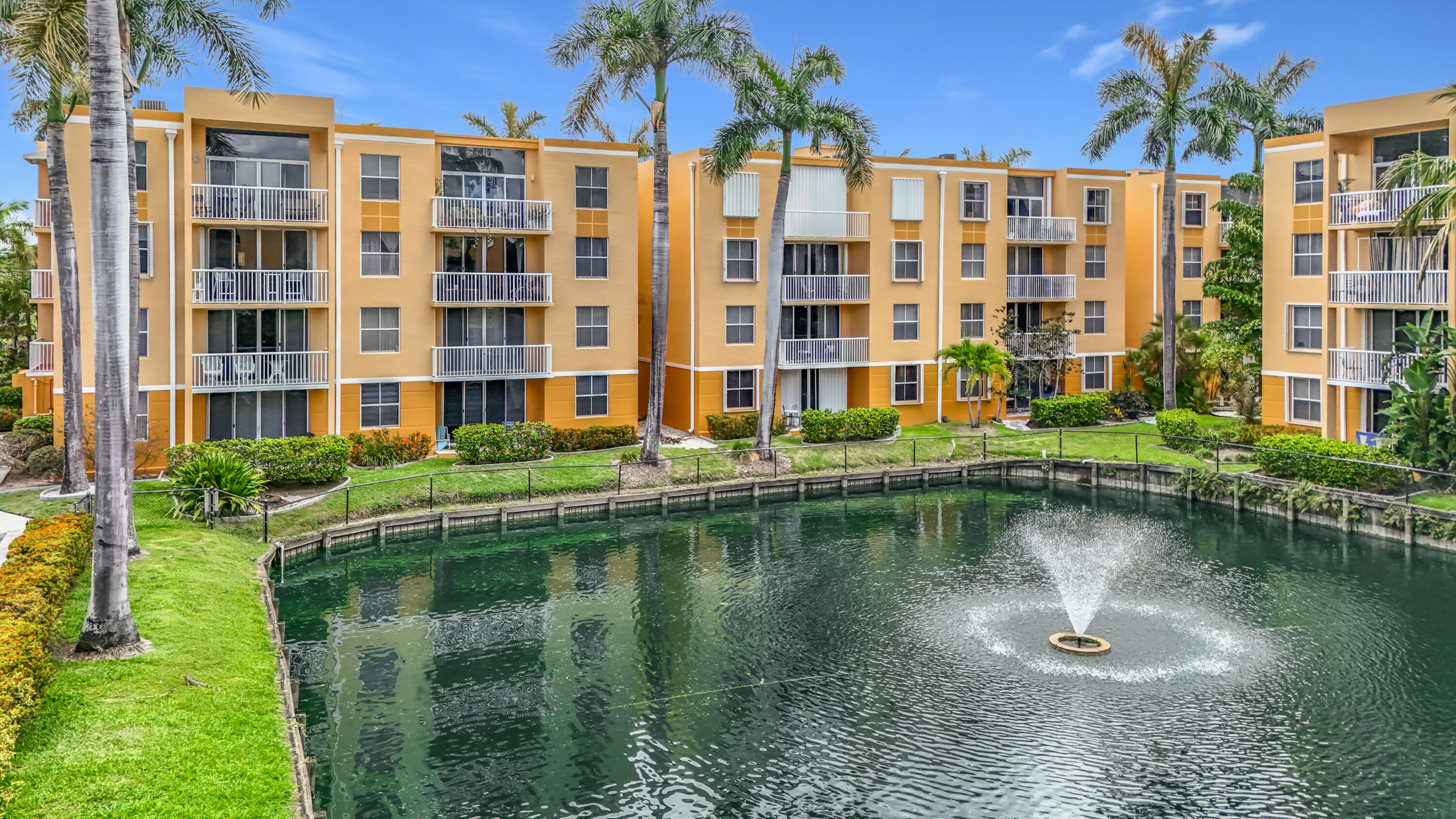 SHERIDAN EAST CONDO BLDG 2 - Residential