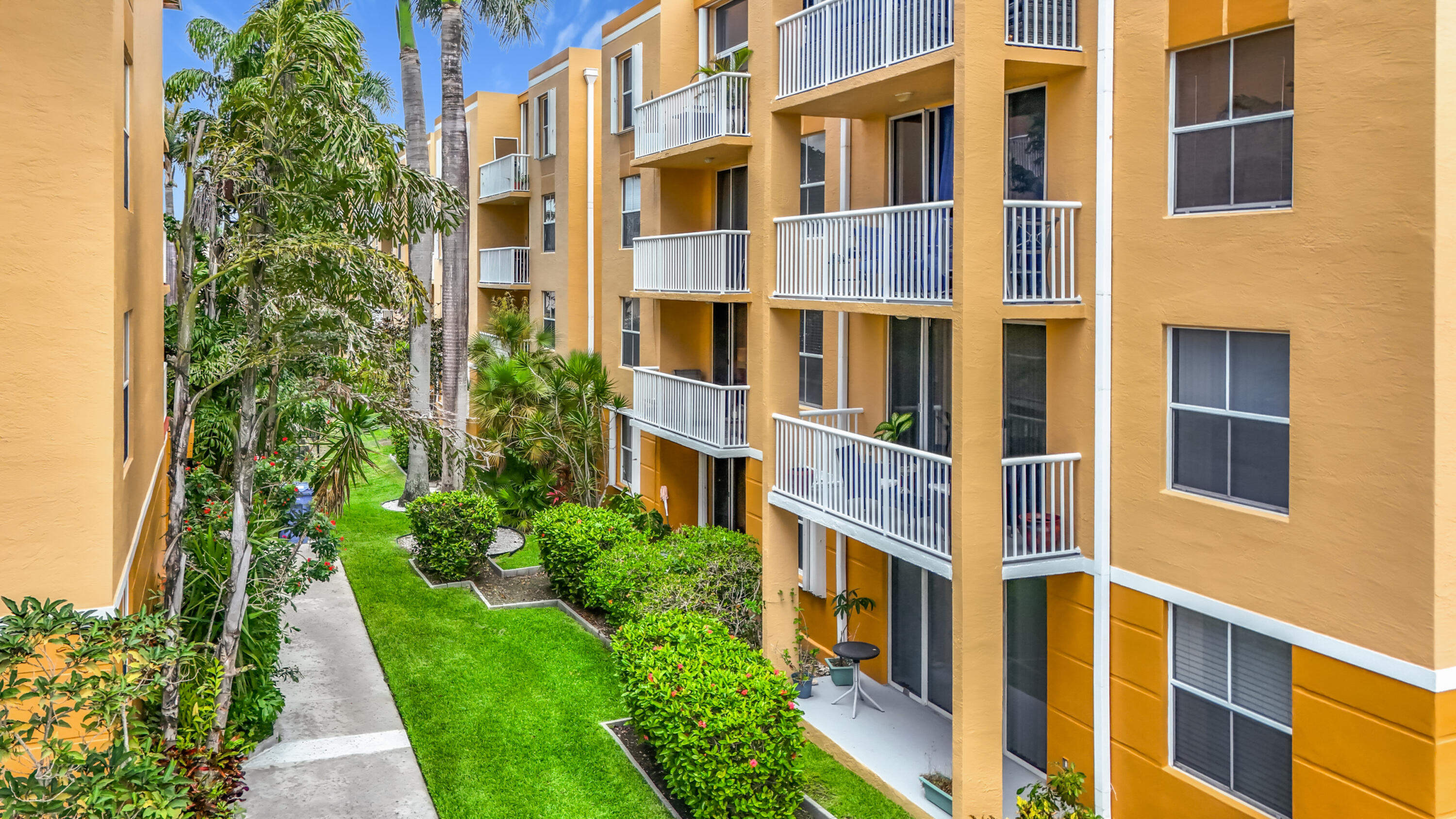SHERIDAN EAST CONDO BLDG 2 - Residential