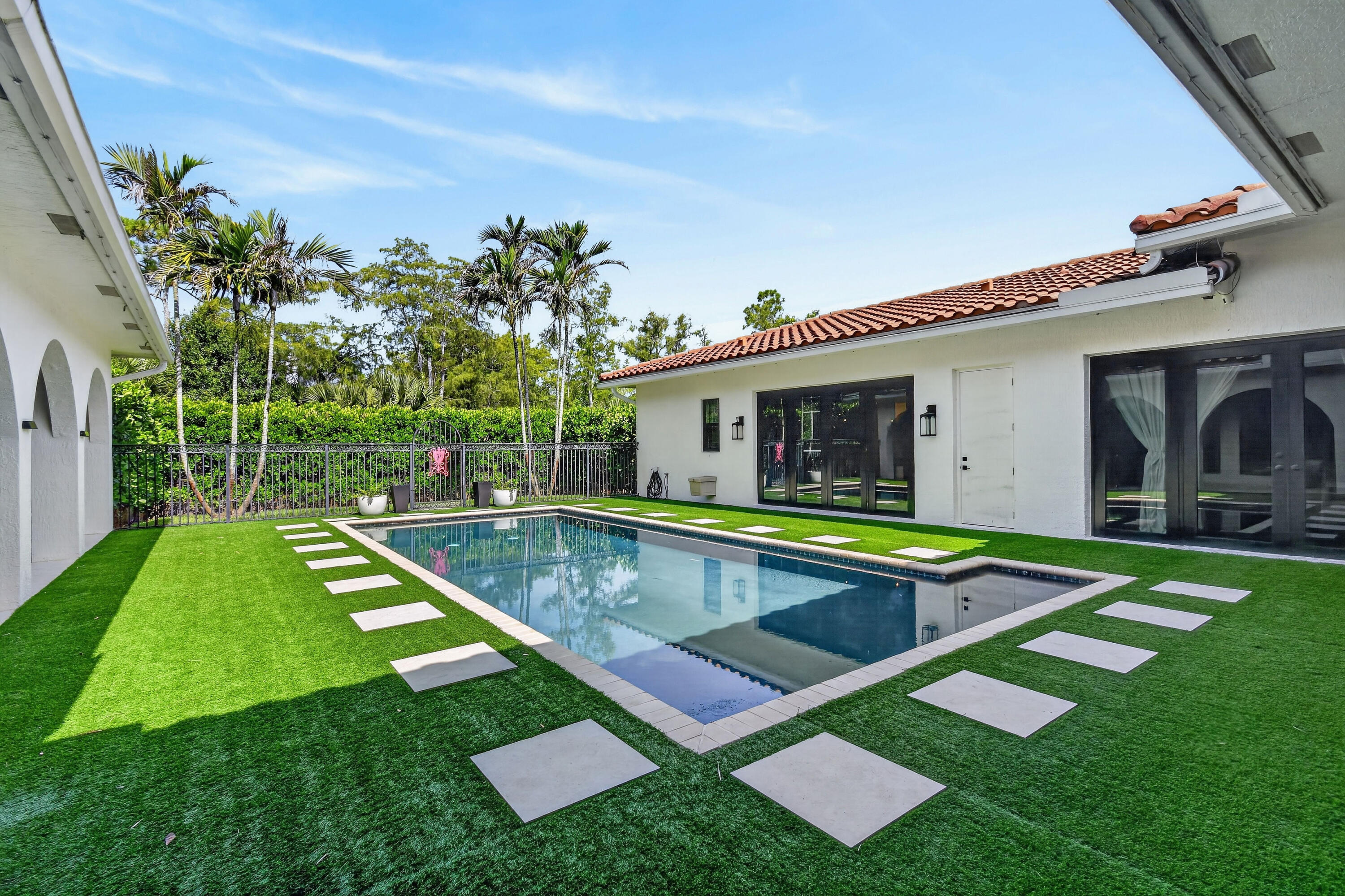 Palm Beach Country Estates - Residential