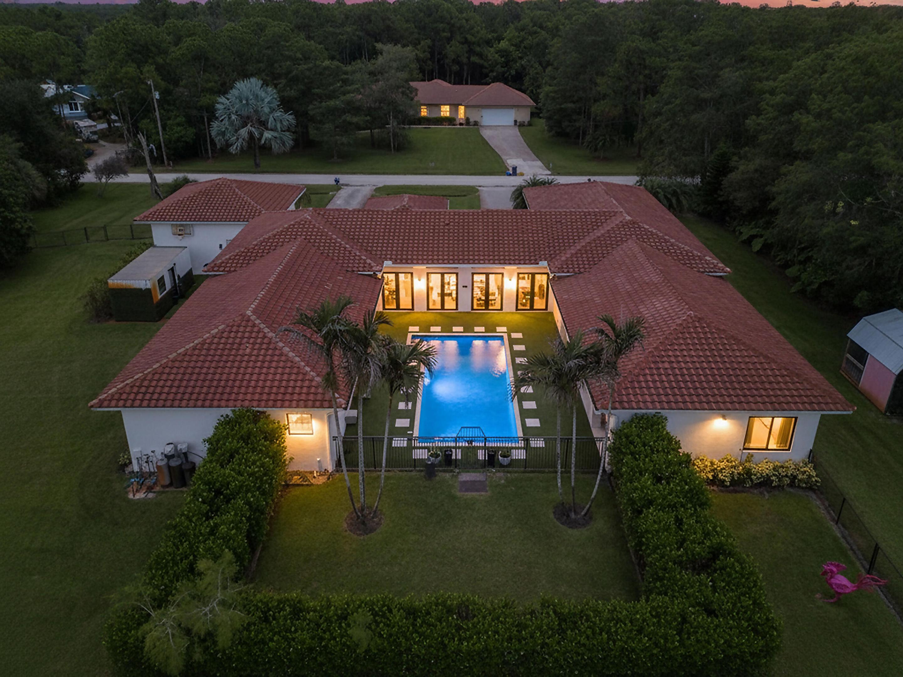 Palm Beach Country Estates - Residential