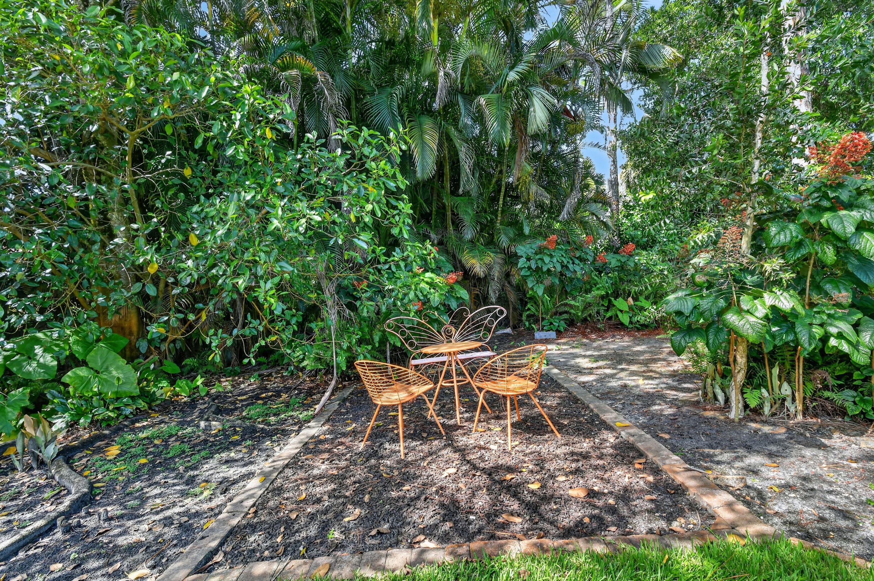 Palm Beach Country Estates - Residential