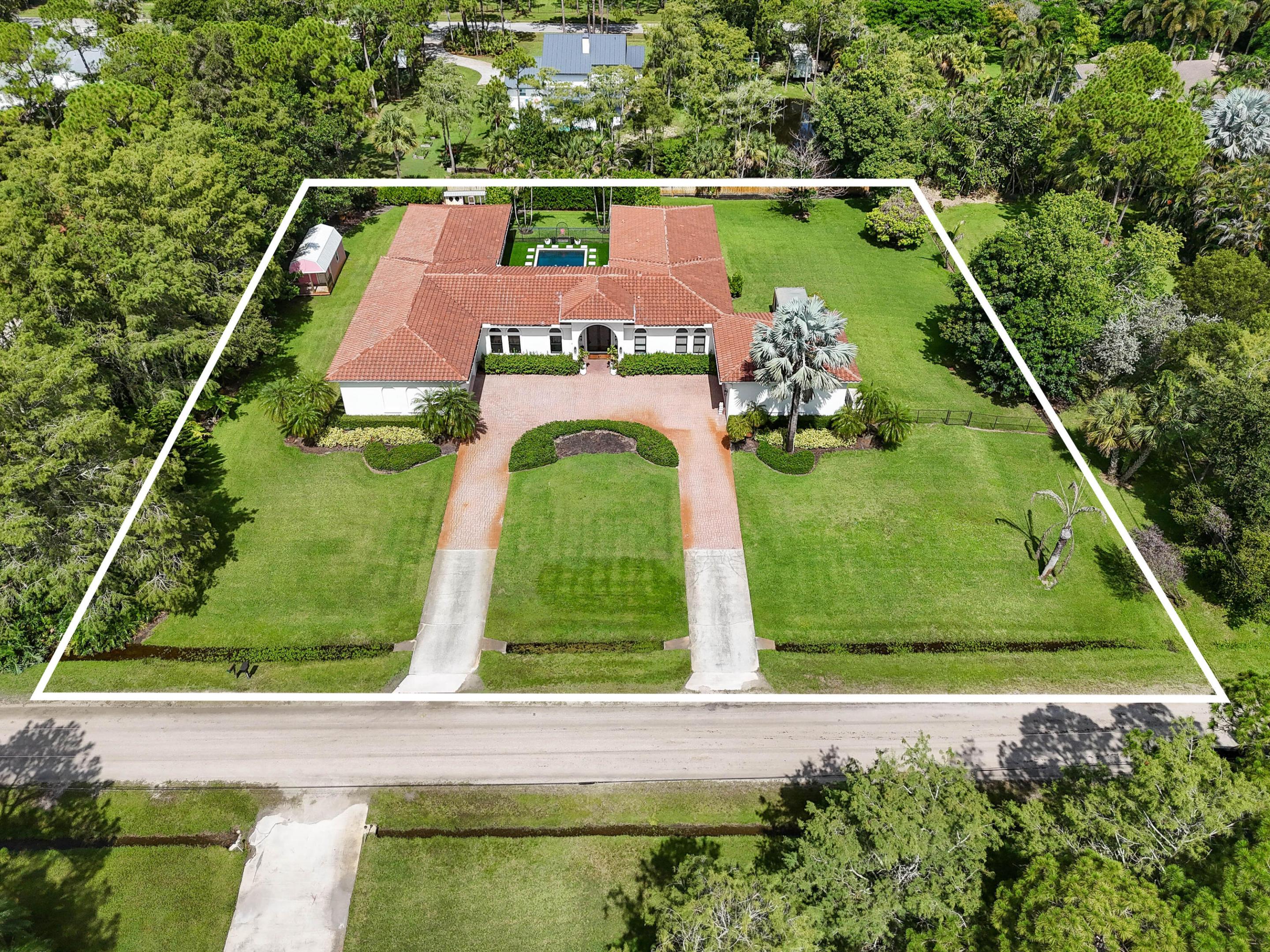 Palm Beach Country Estates - Residential