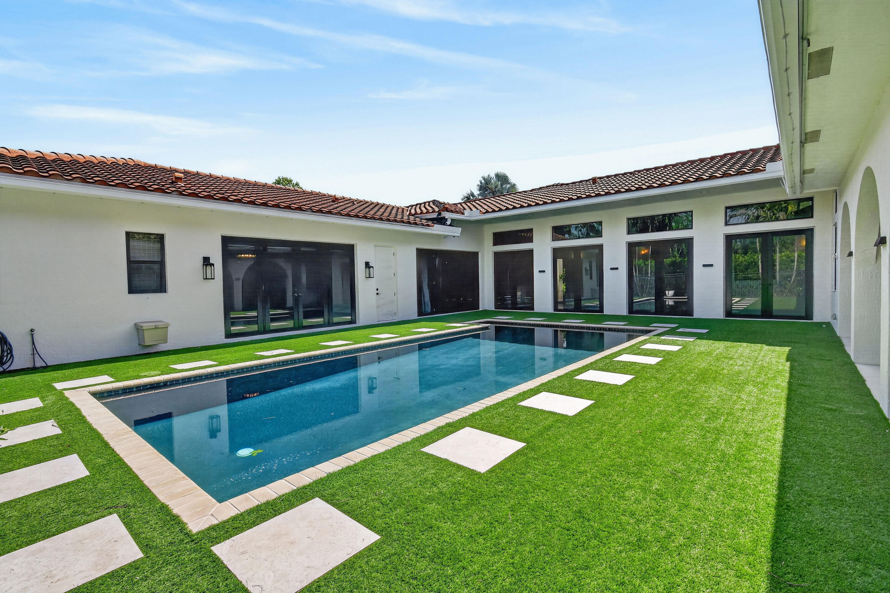 Palm Beach Country Estates - Residential
