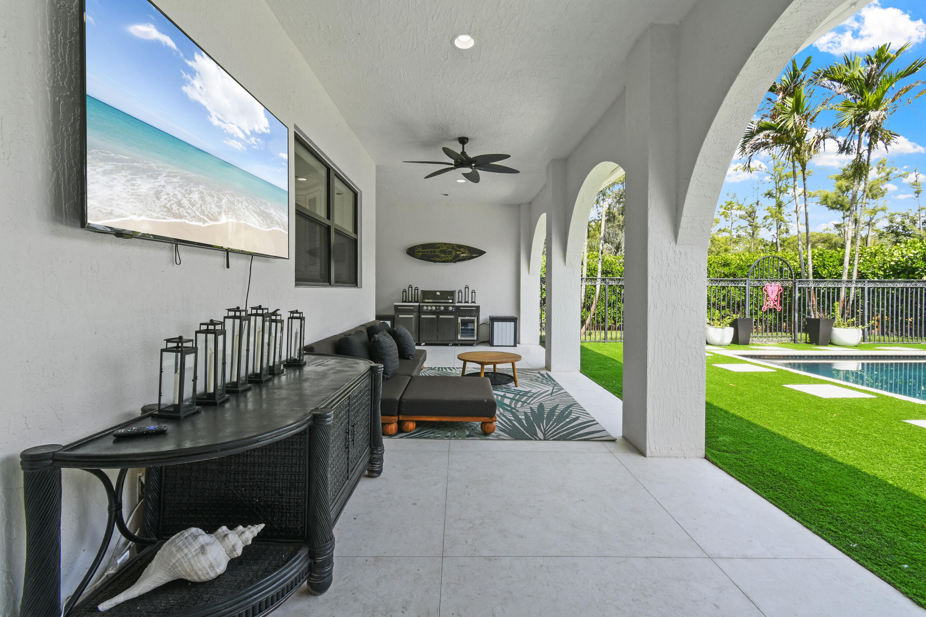 Palm Beach Country Estates - Residential