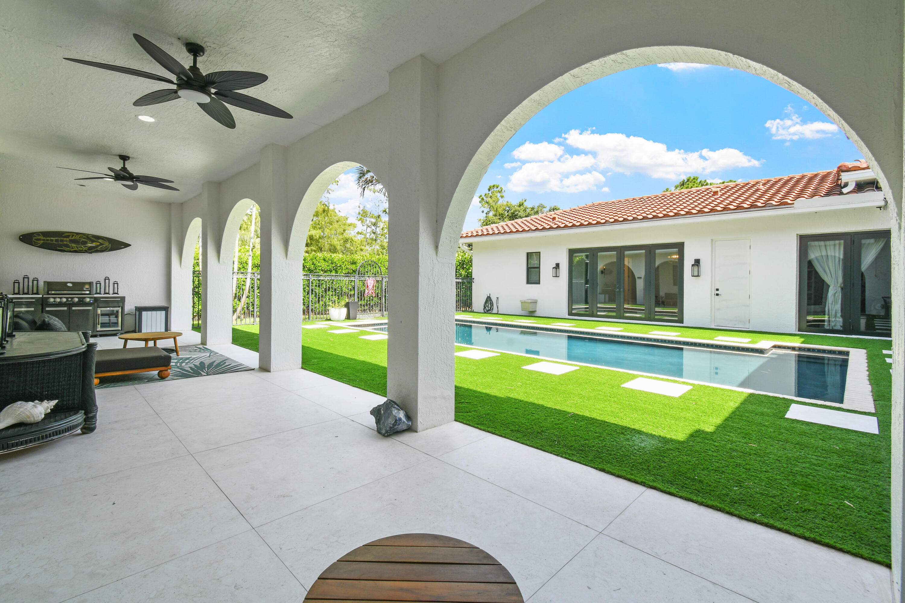 Palm Beach Country Estates - Residential