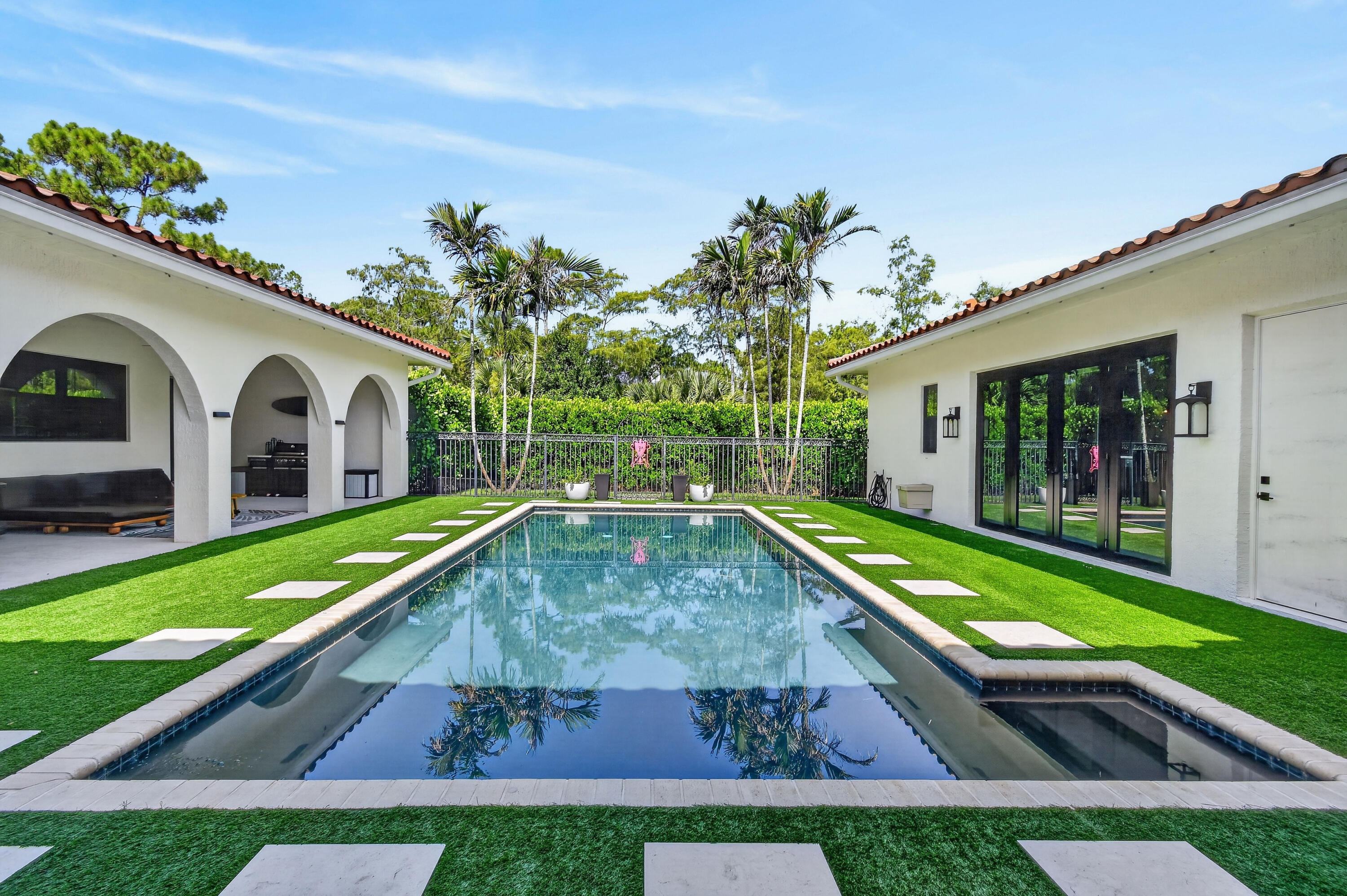 Palm Beach Country Estates - Residential