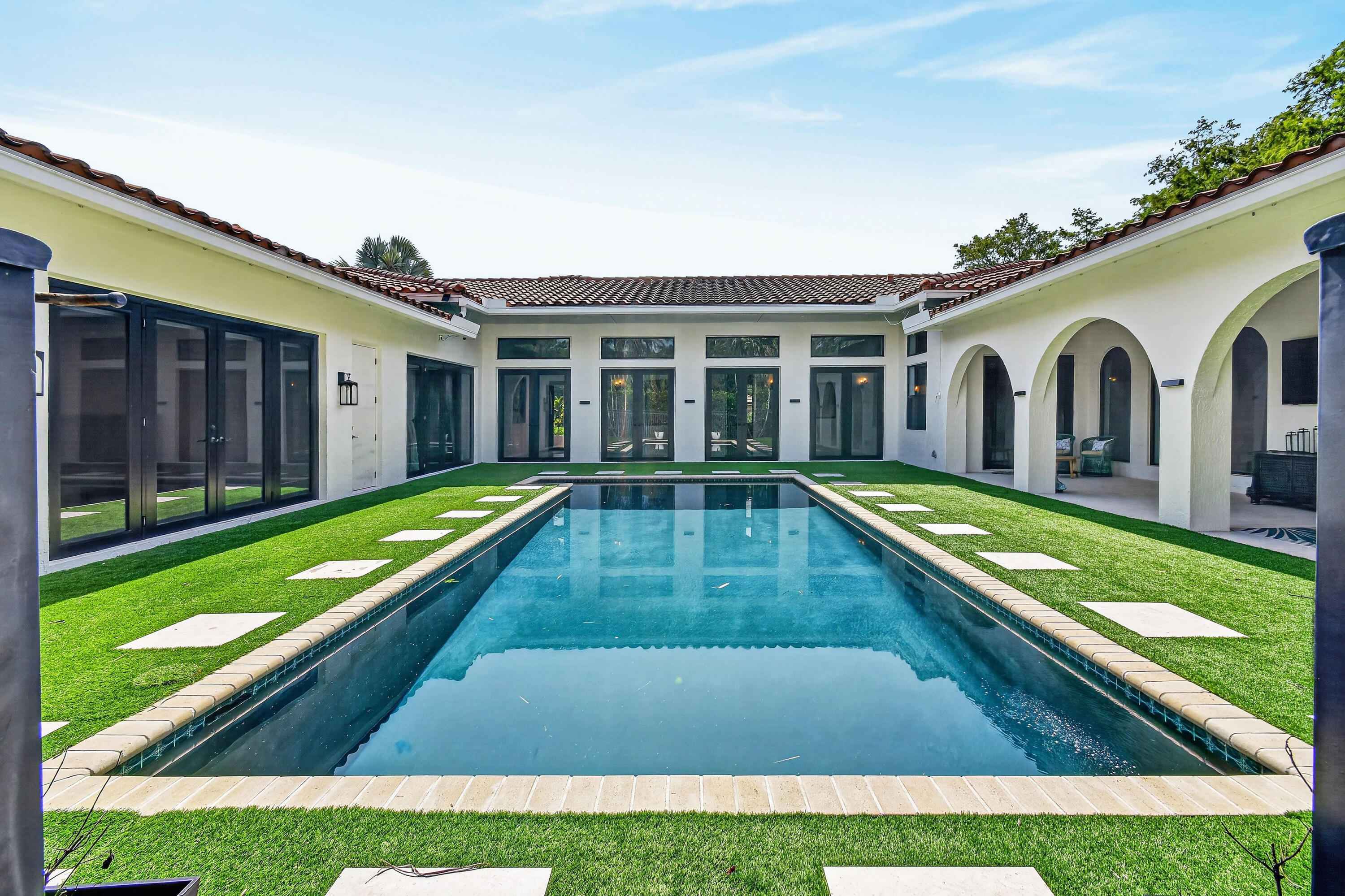 Palm Beach Country Estates - Residential