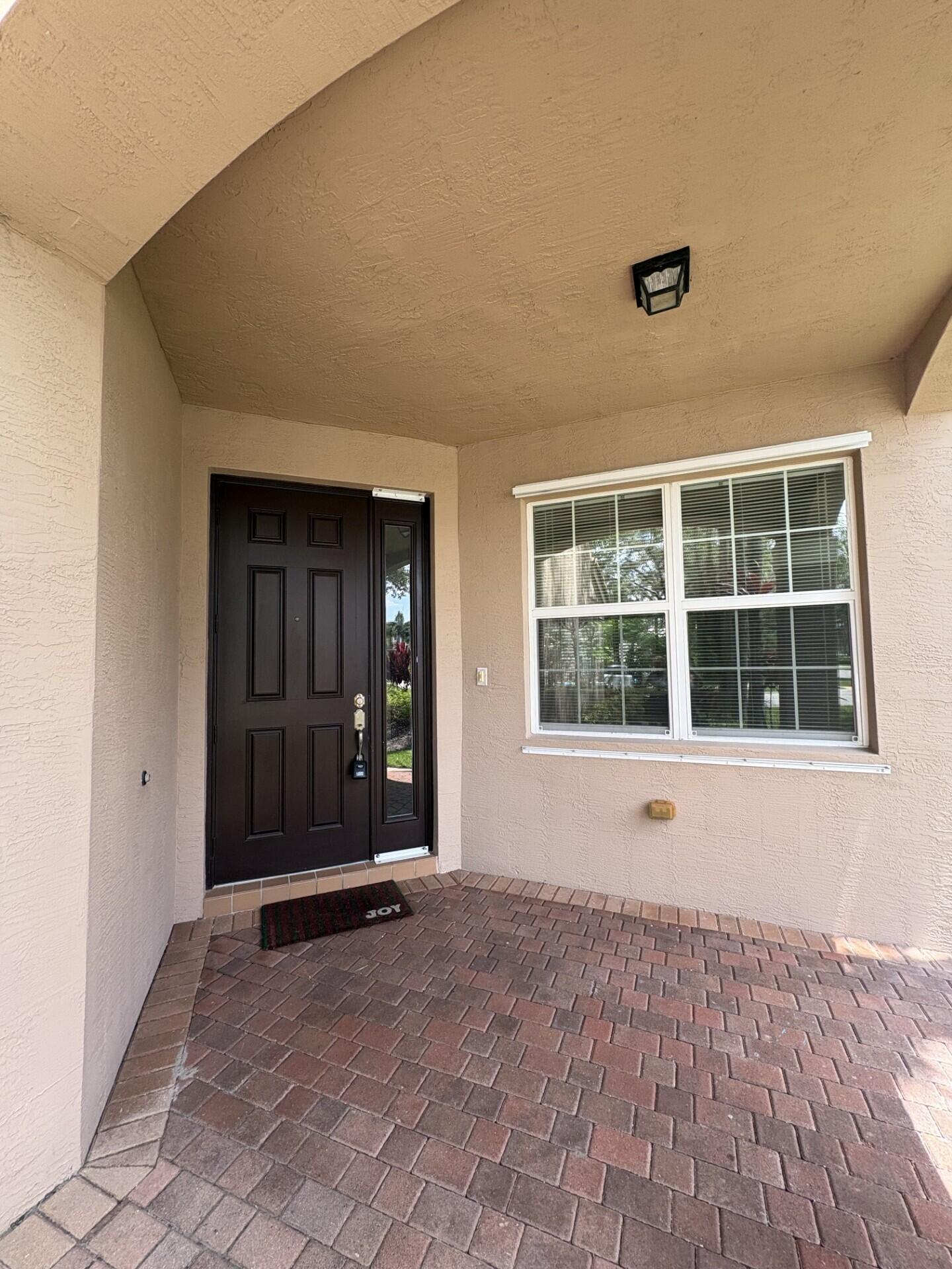 CANYON TRAILS - Residential Lease