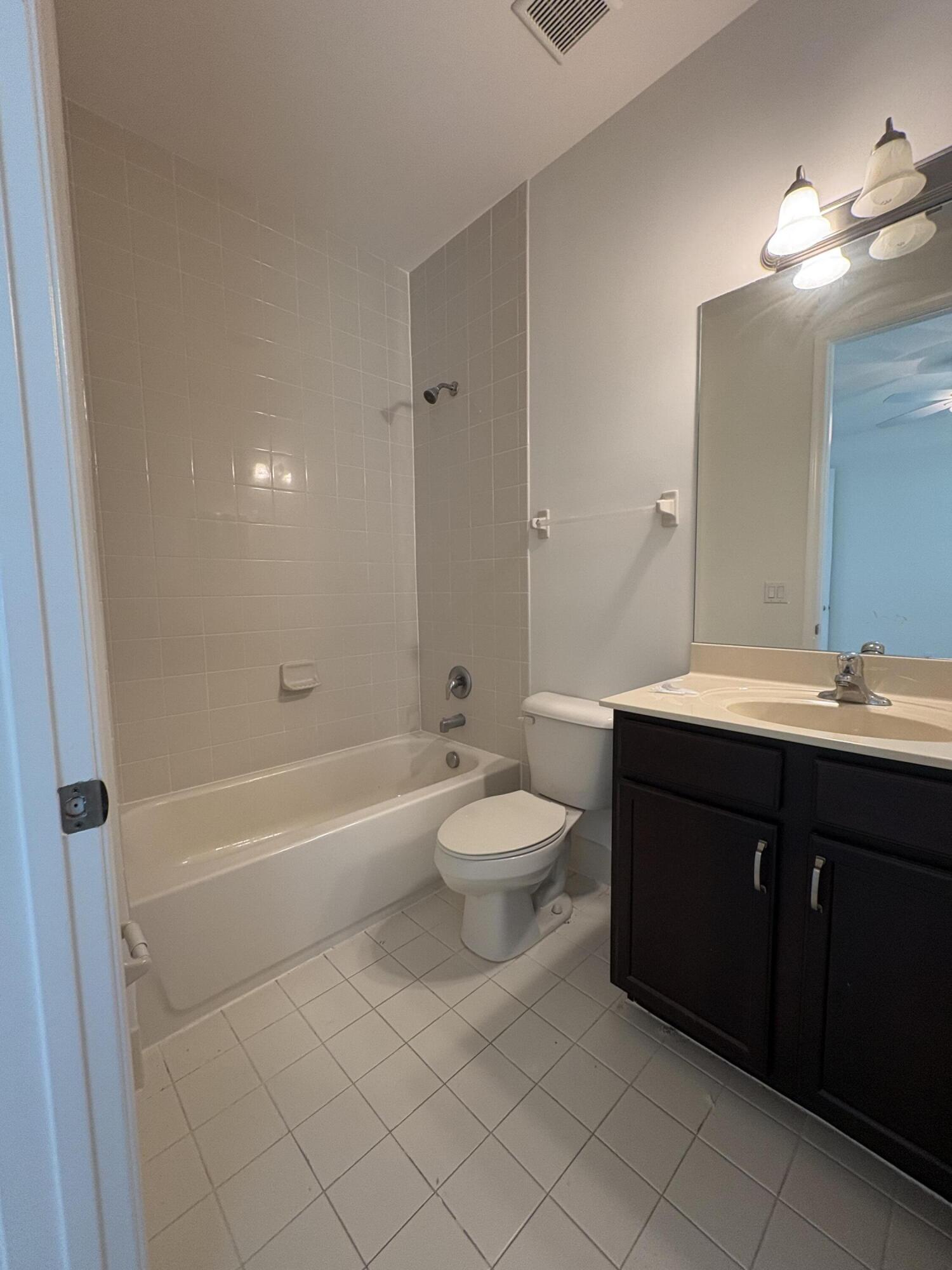 CANYON TRAILS - Residential Lease