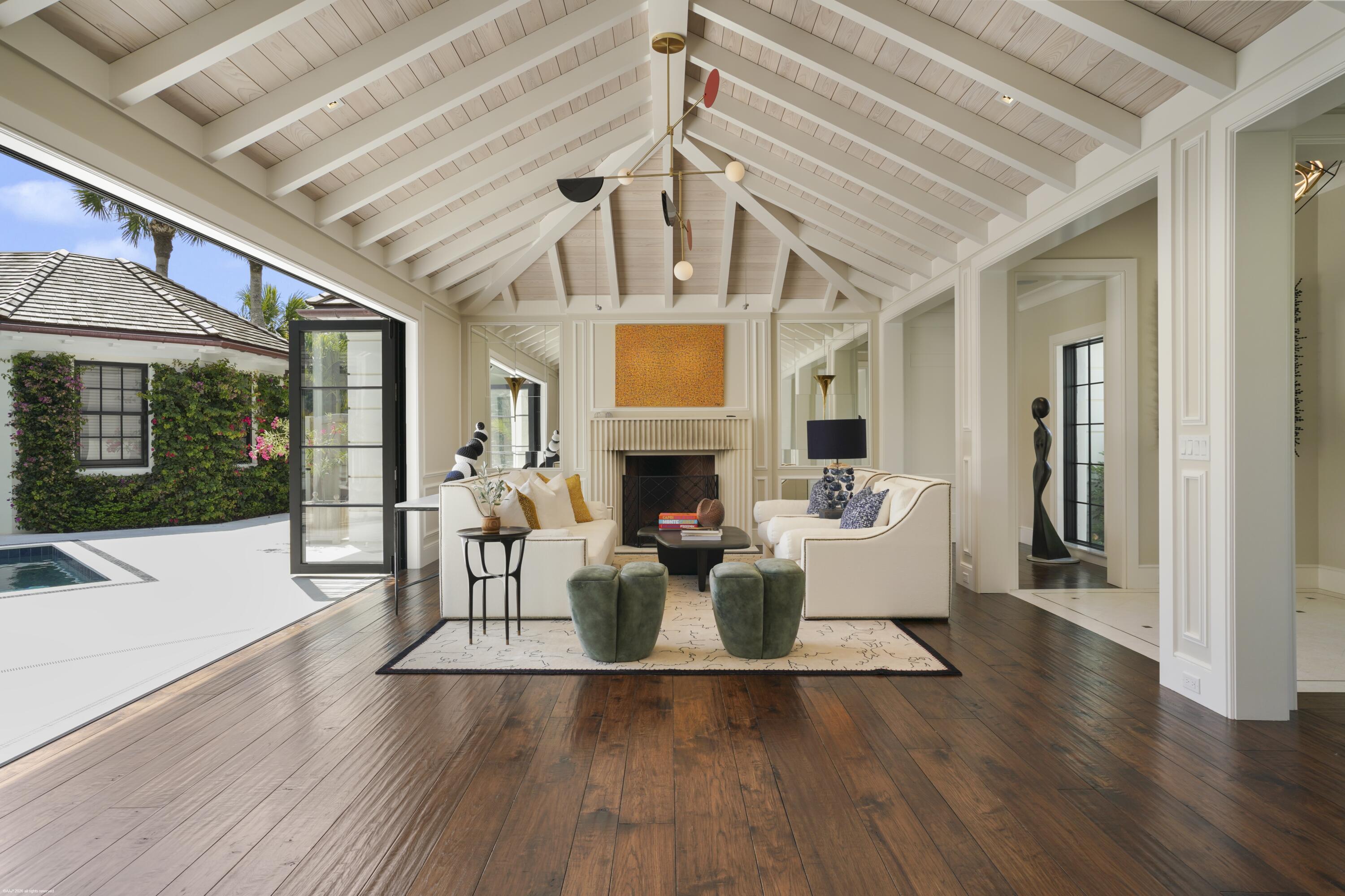 JUPITER ISLAND - Residential