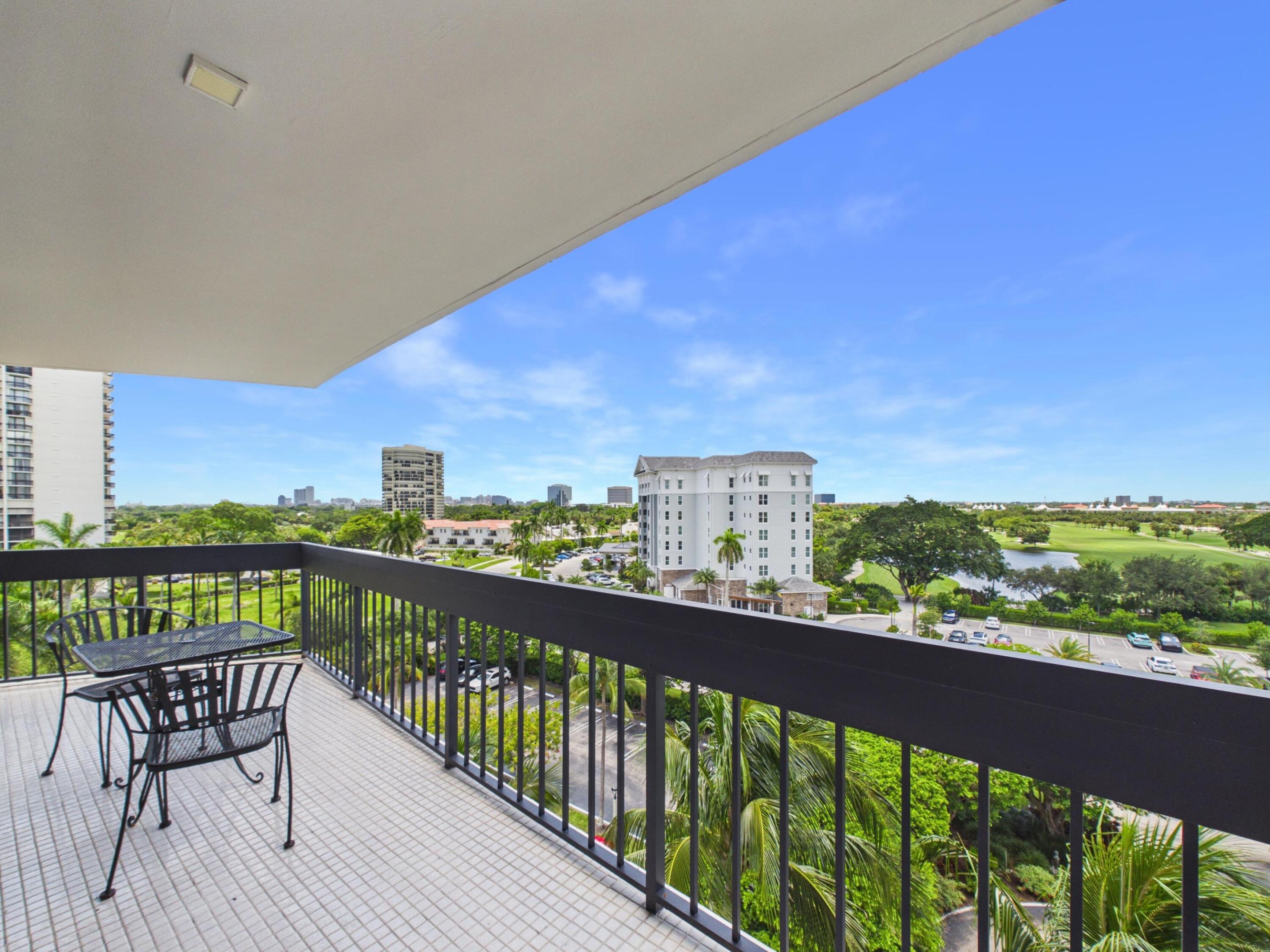 LANDS OF THE PRESIDENT CONDO 3 - Residential