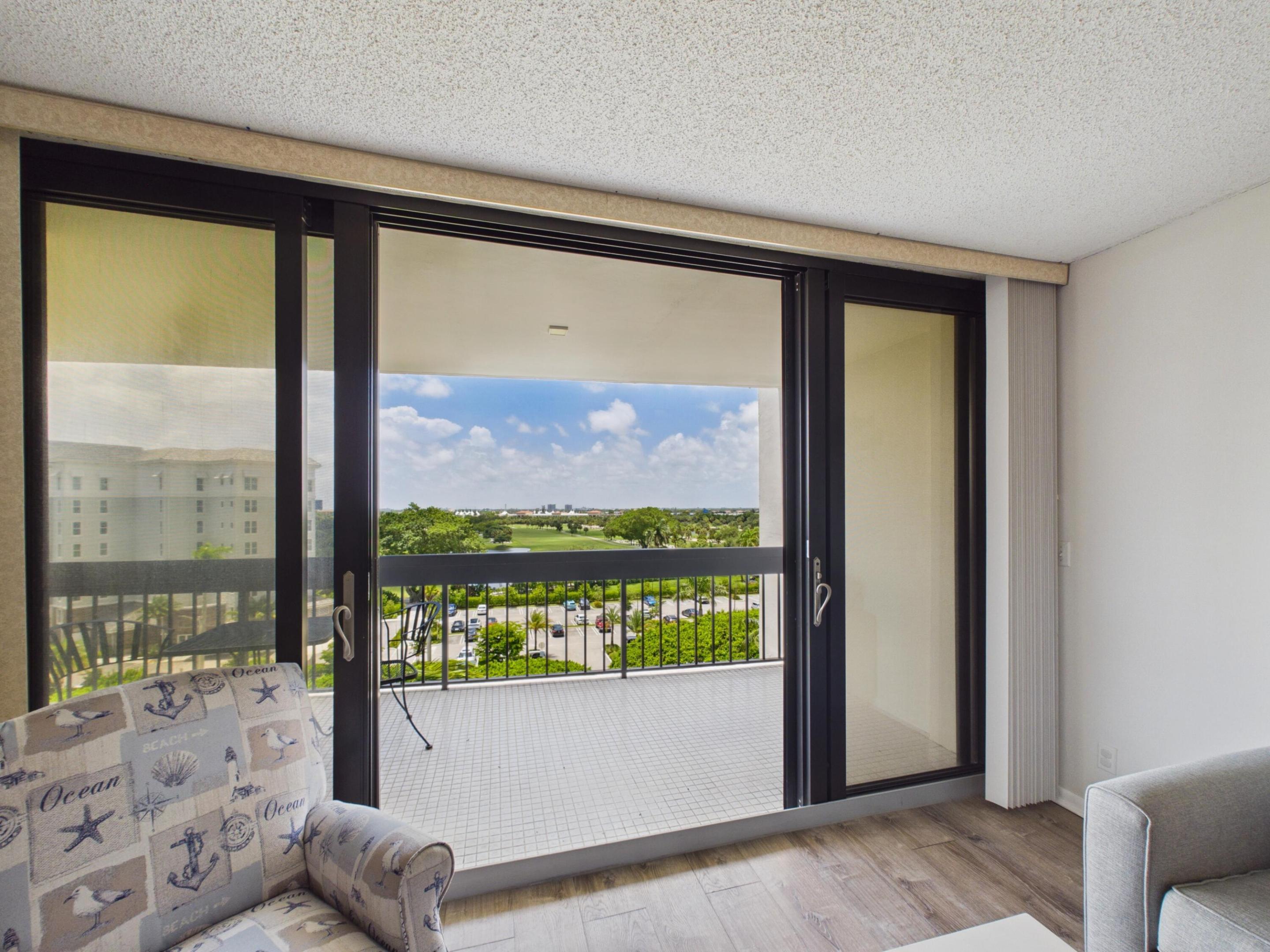 LANDS OF THE PRESIDENT CONDO 3 - Residential