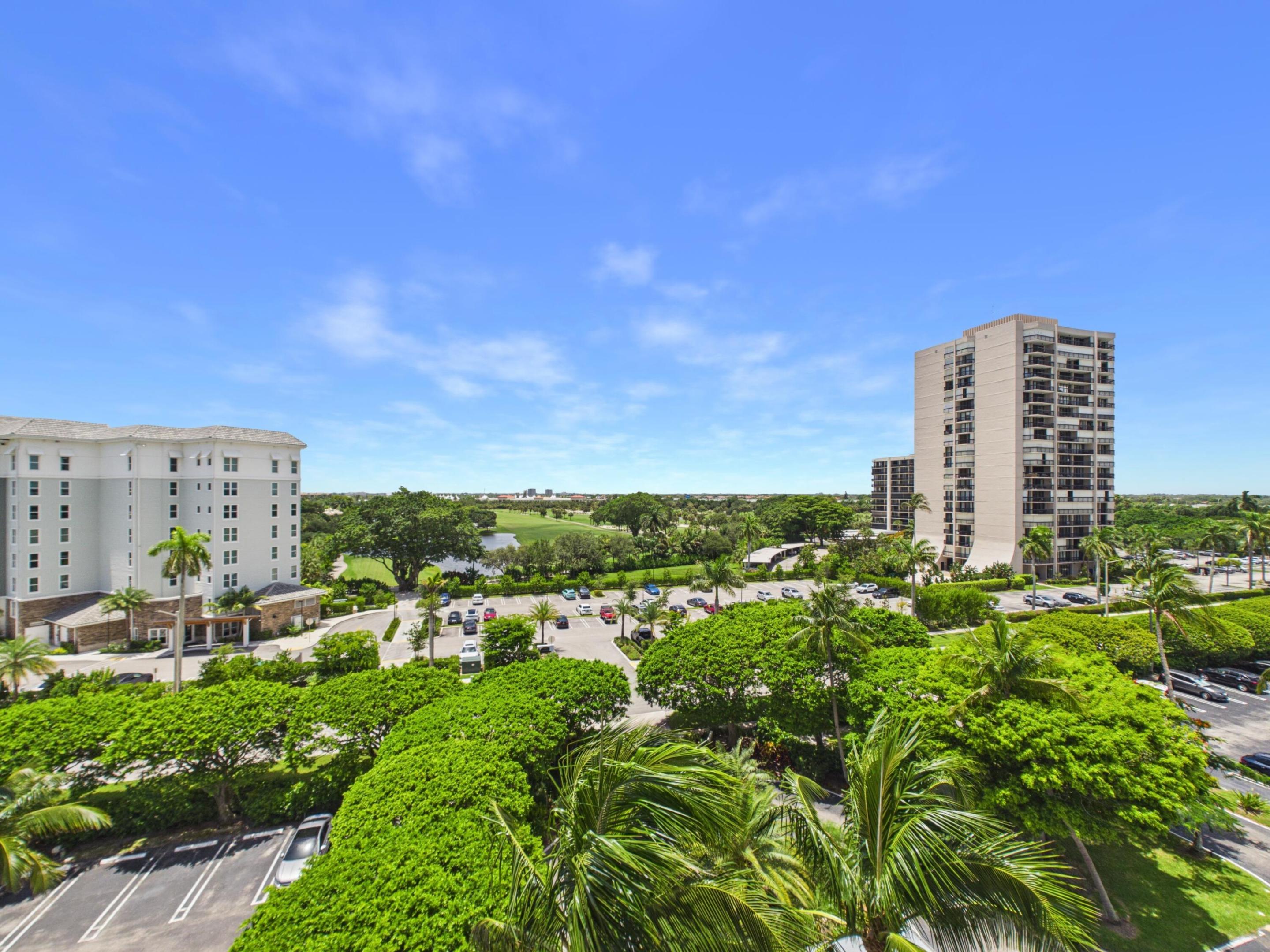 LANDS OF THE PRESIDENT CONDO 3 - Residential