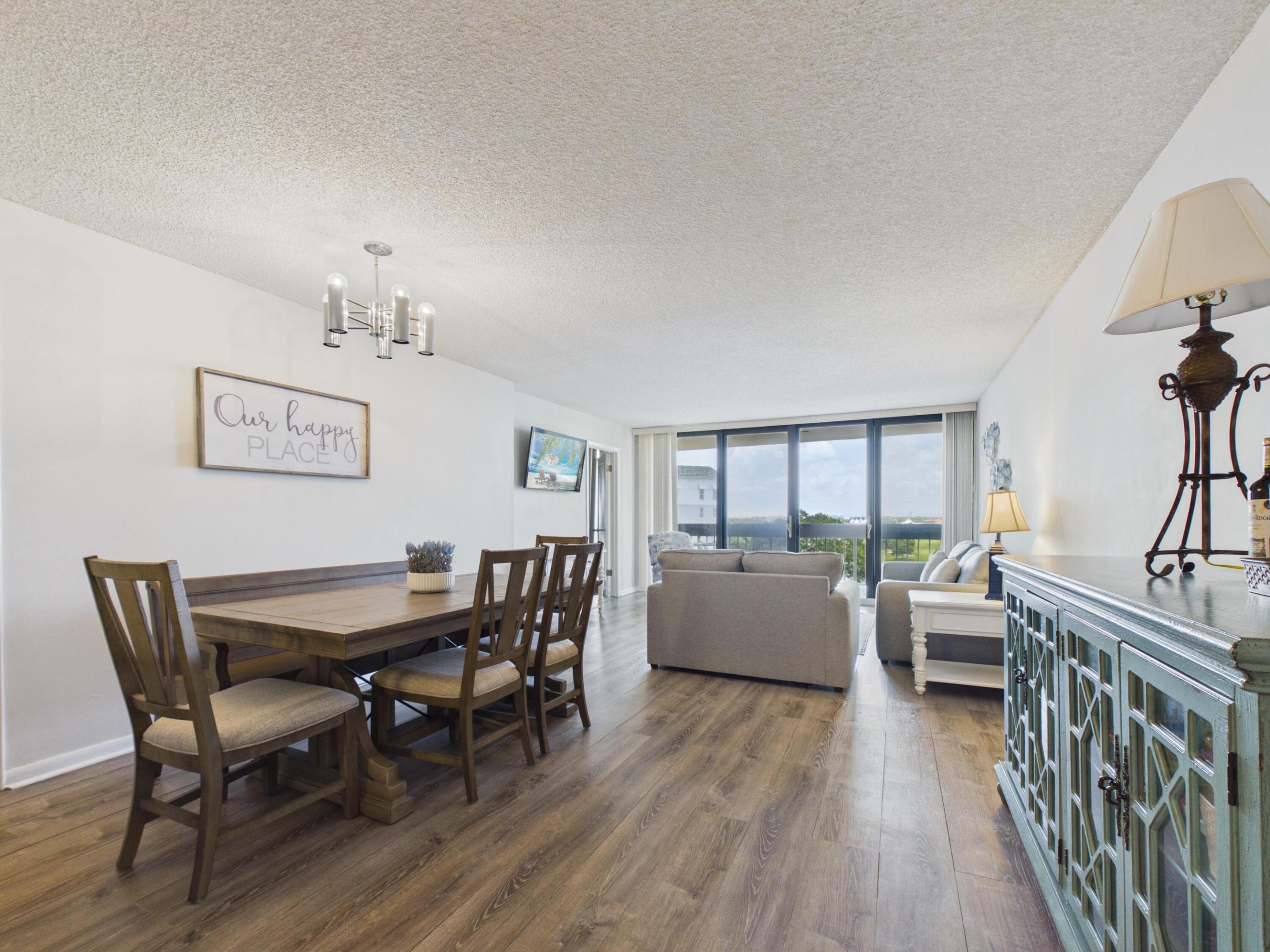 LANDS OF THE PRESIDENT CONDO 3 - Residential