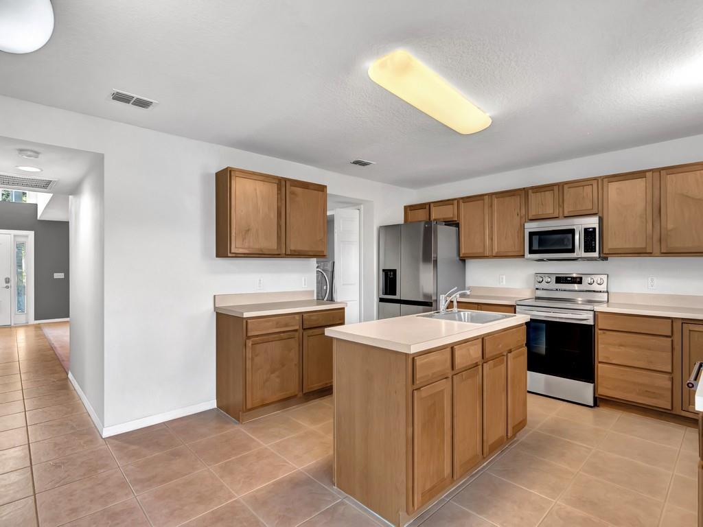 MAJESTIC OAKS - Residential