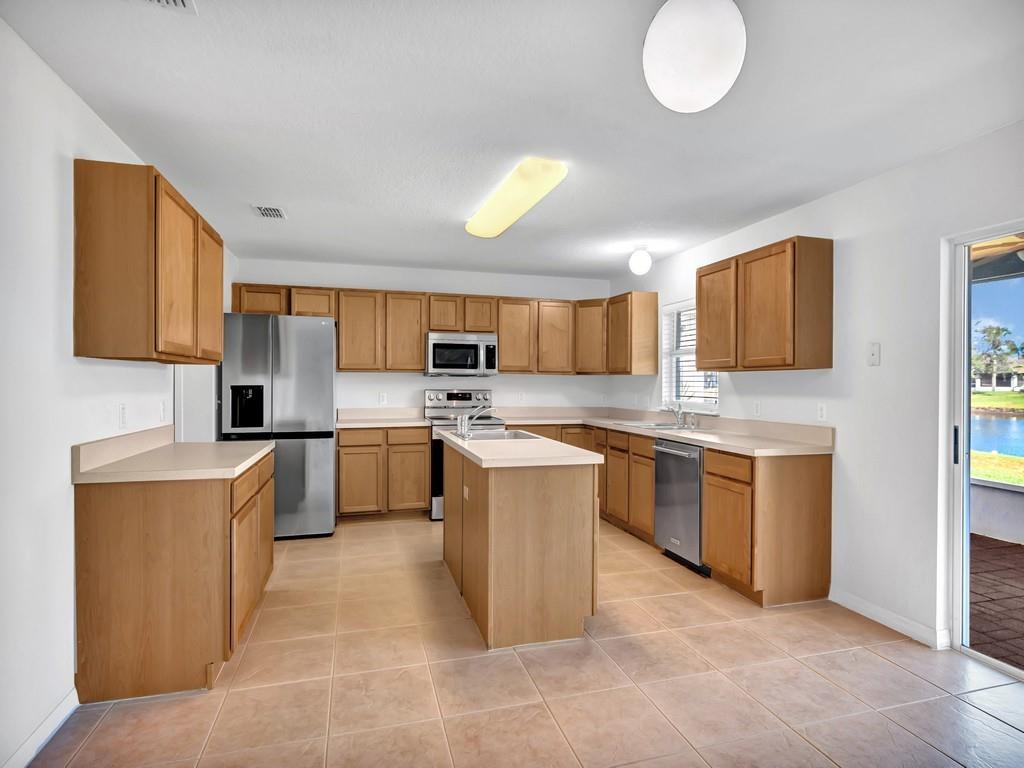 MAJESTIC OAKS - Residential