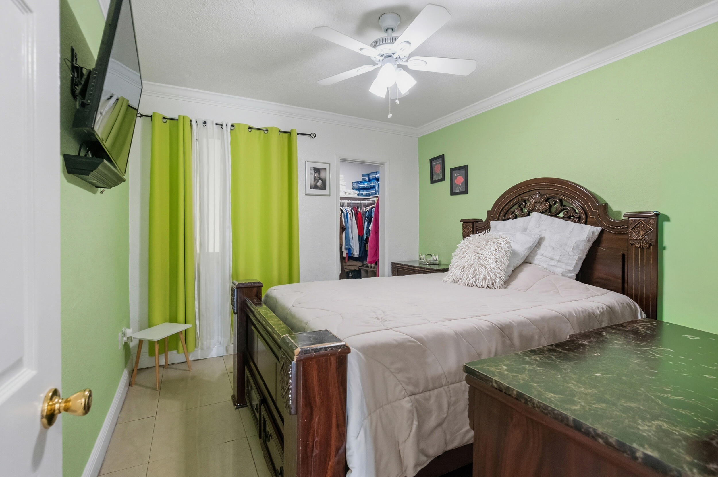 BRADLEY MANOR 3RD ADDN - Residential