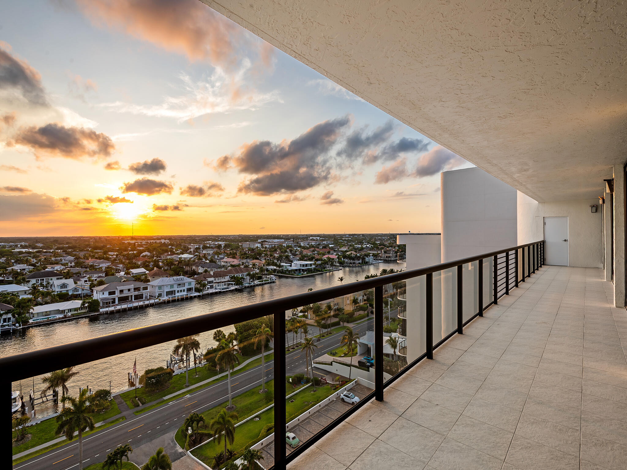 VILLA MAGNA CONDO - Residential