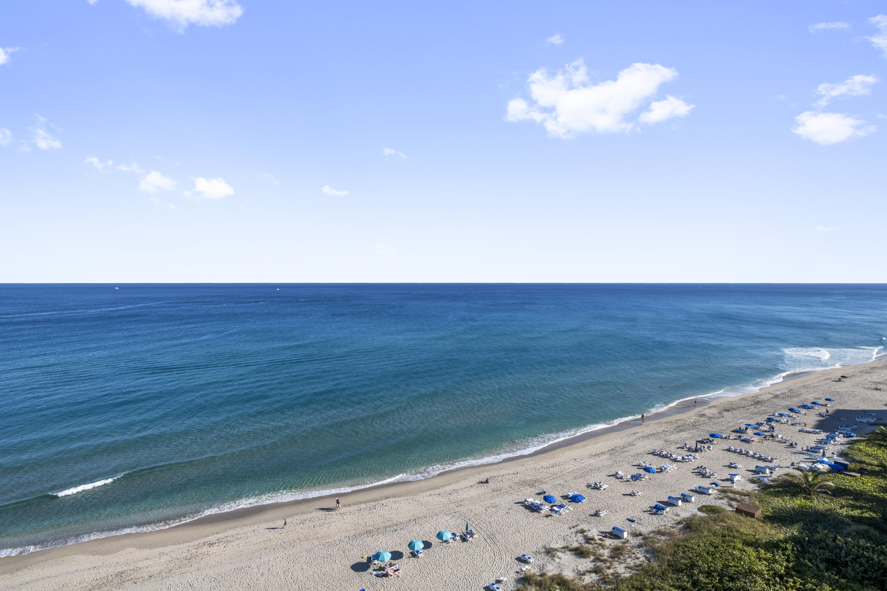 VILLA MAGNA CONDO - Residential