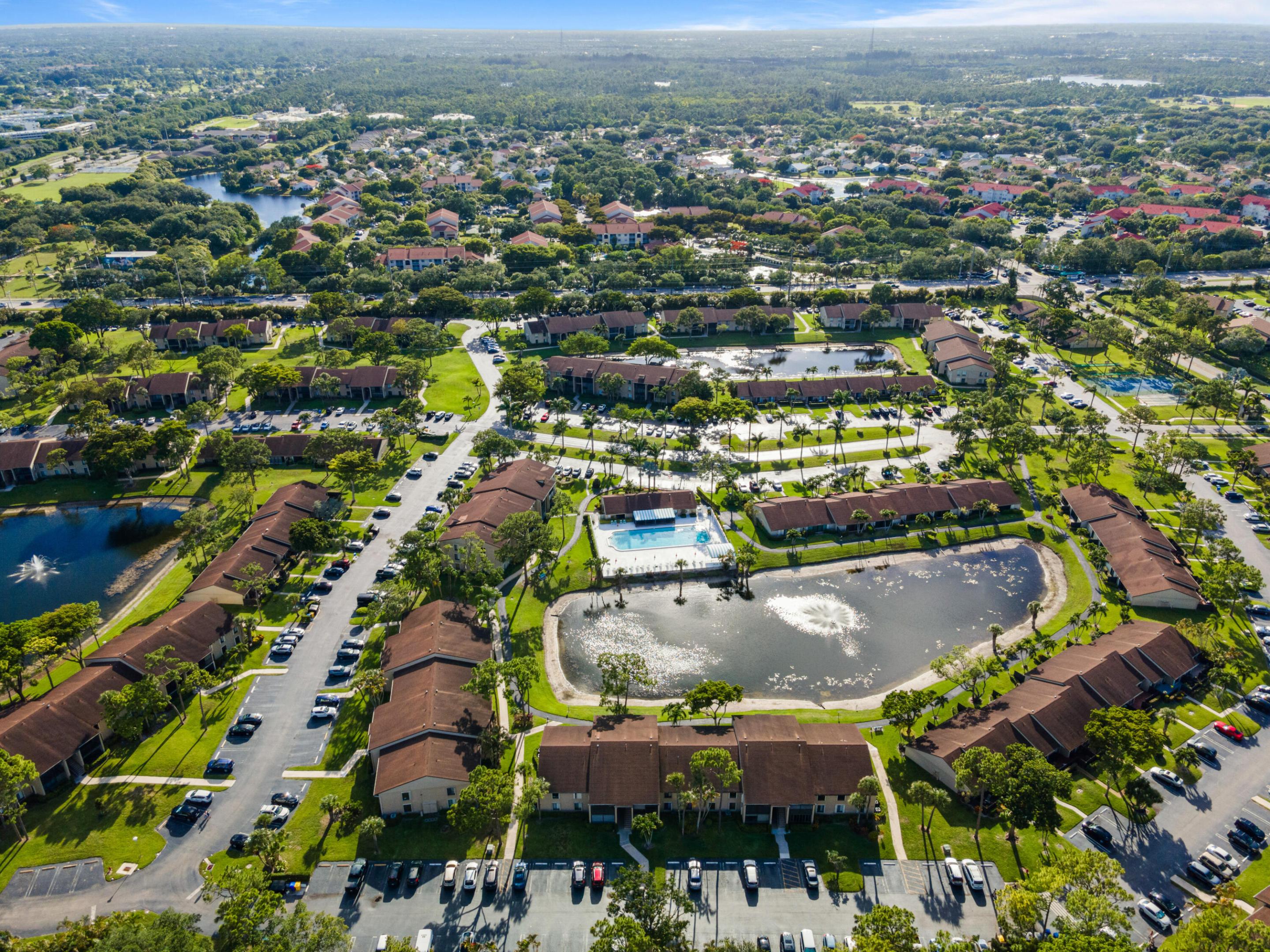 PINE RIDGE NORTH VILLAGE III CONDO - Residential