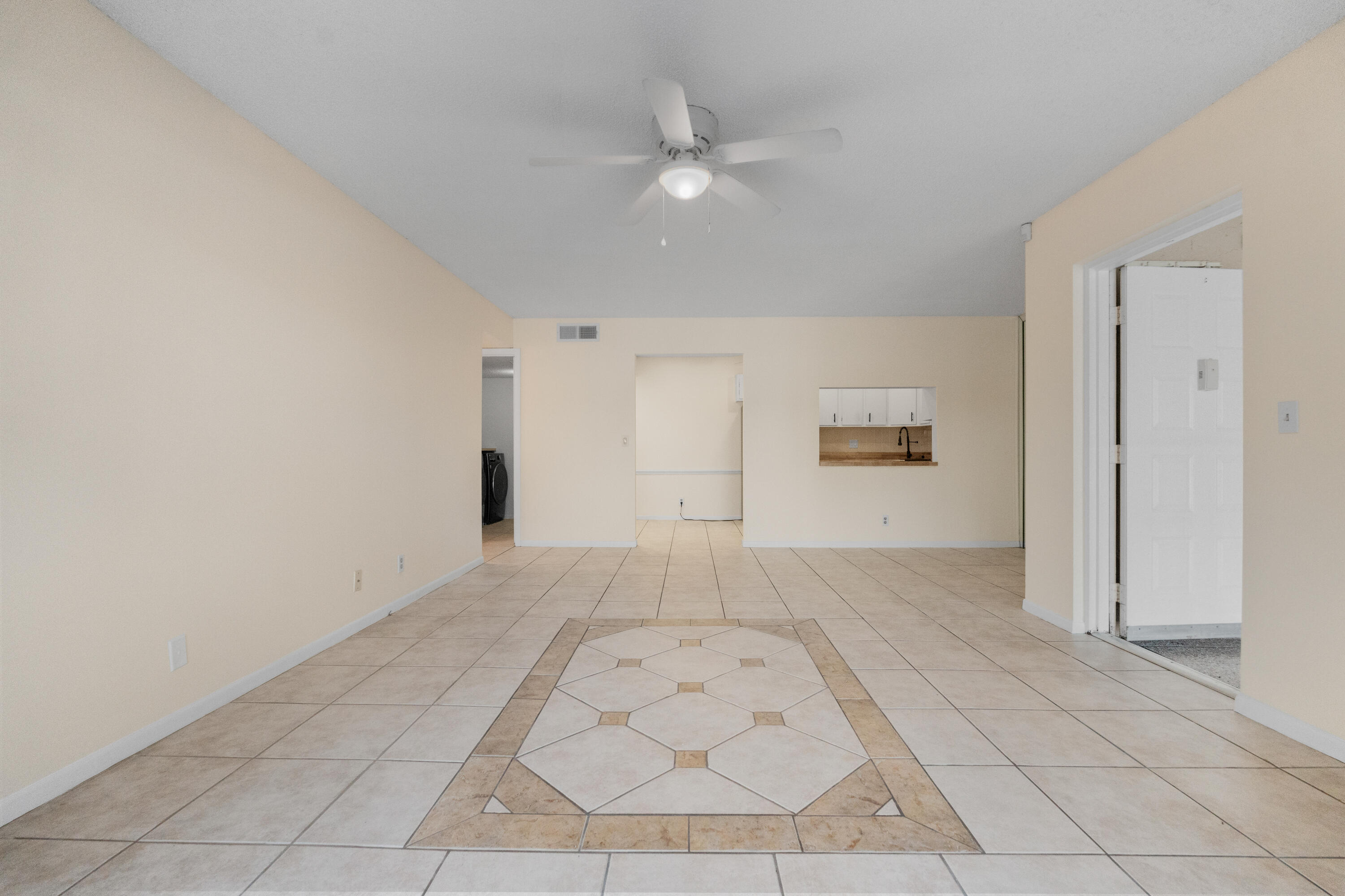 PINE RIDGE NORTH VILLAGE III CONDO - Residential