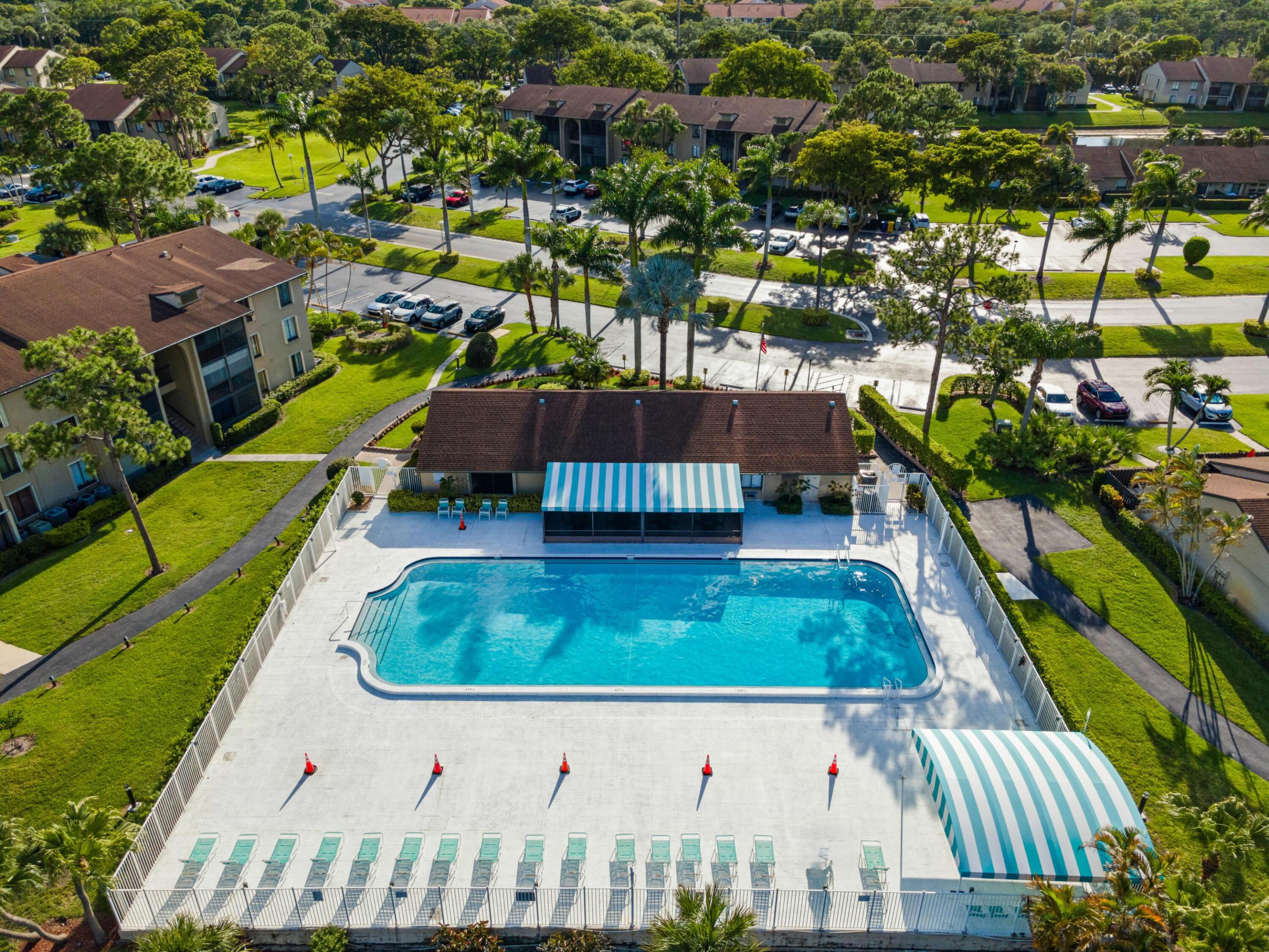 PINE RIDGE NORTH VILLAGE III CONDO - Residential