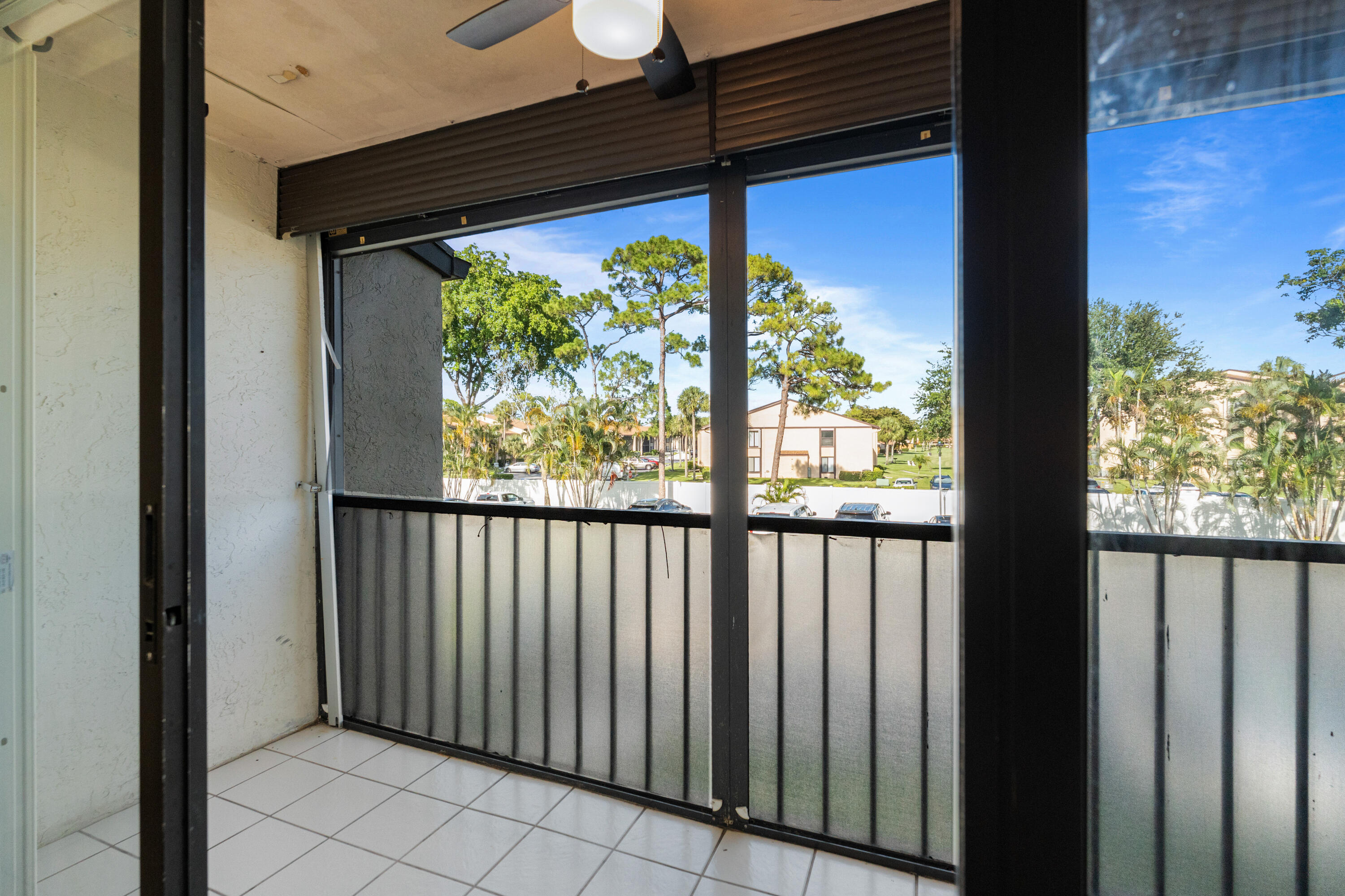 PINE RIDGE NORTH VILLAGE III CONDO - Residential