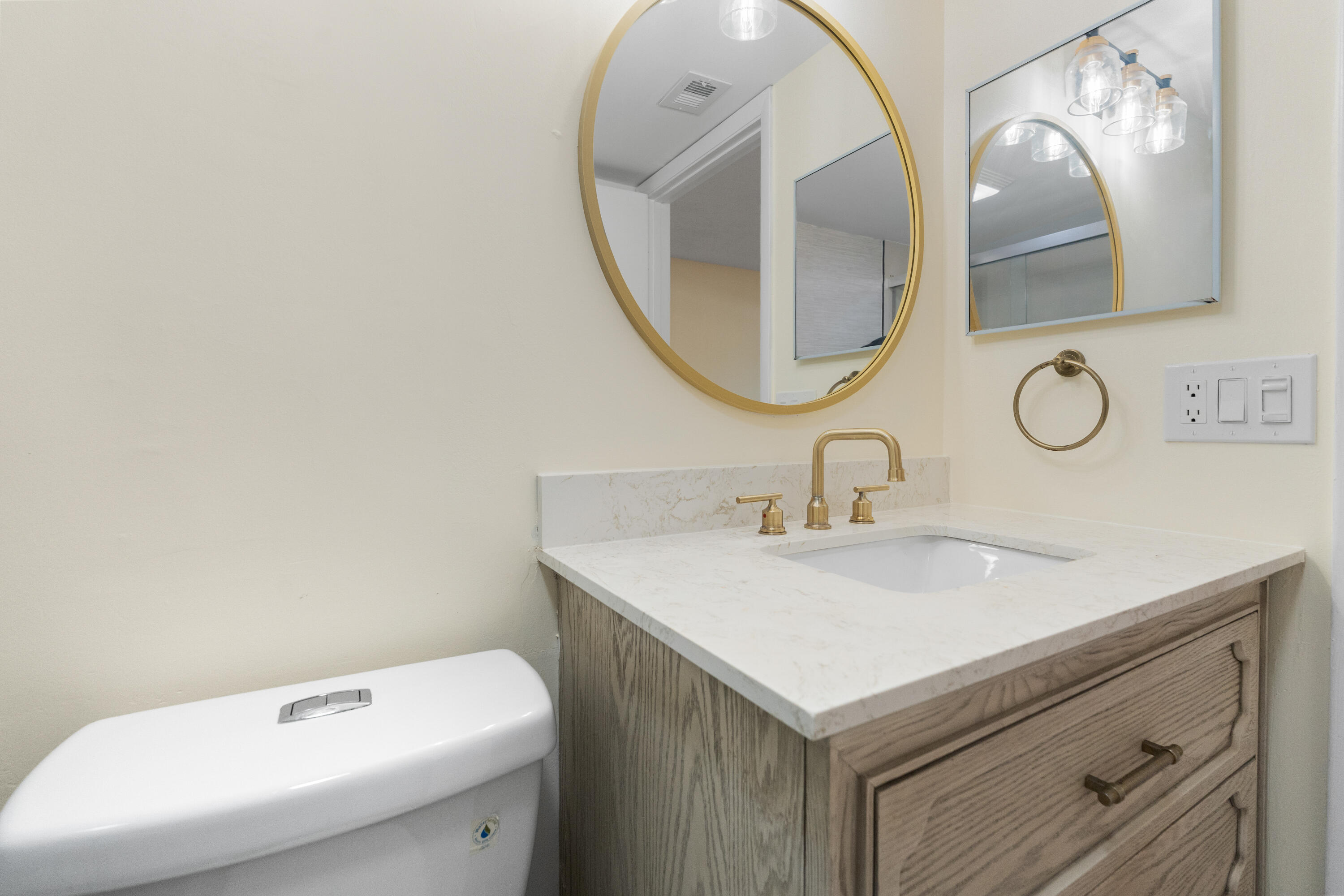 PINE RIDGE NORTH VILLAGE III CONDO - Residential