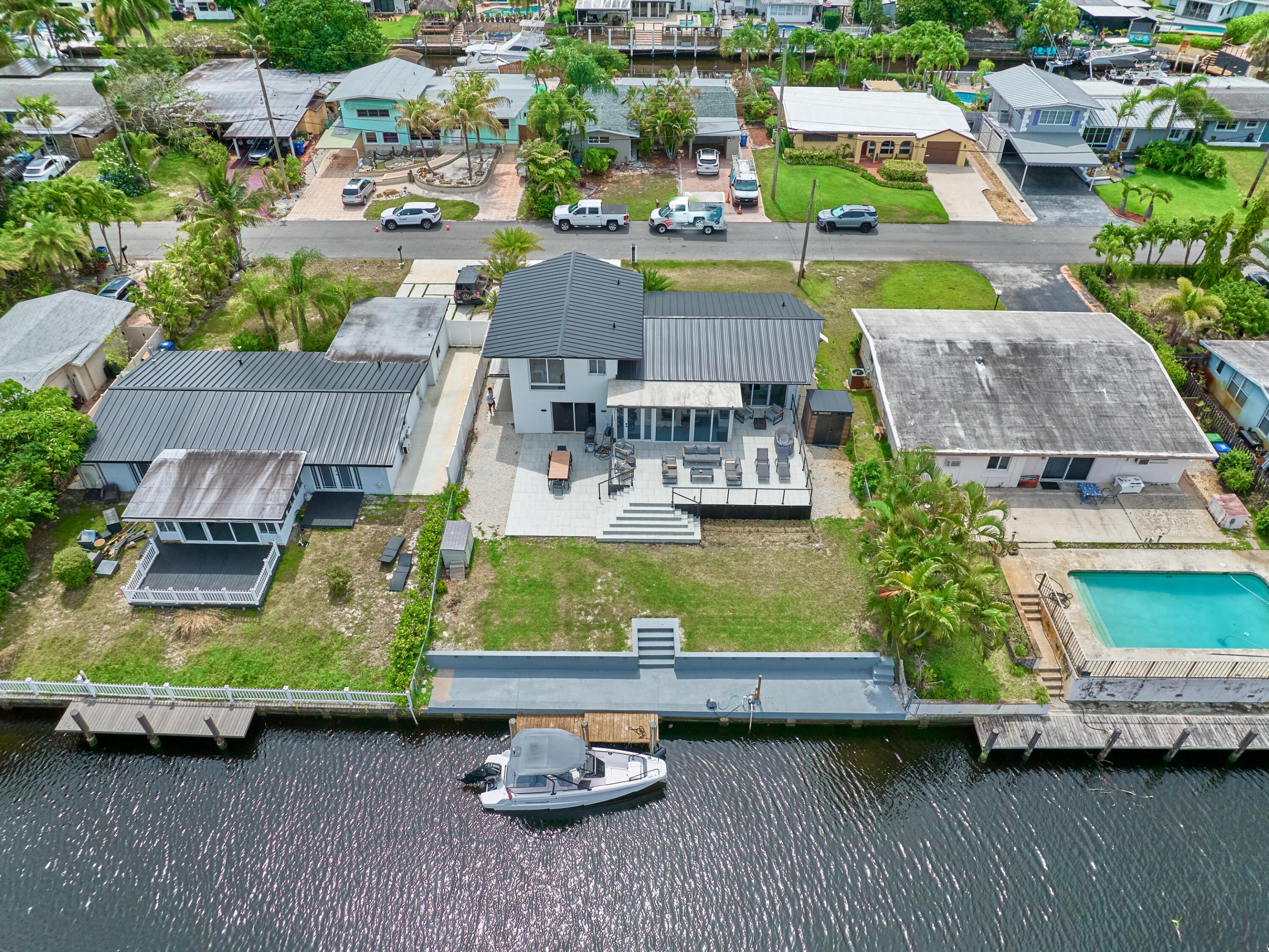 LAUDERDALE ISLES NO 2-BLK 6 - Residential