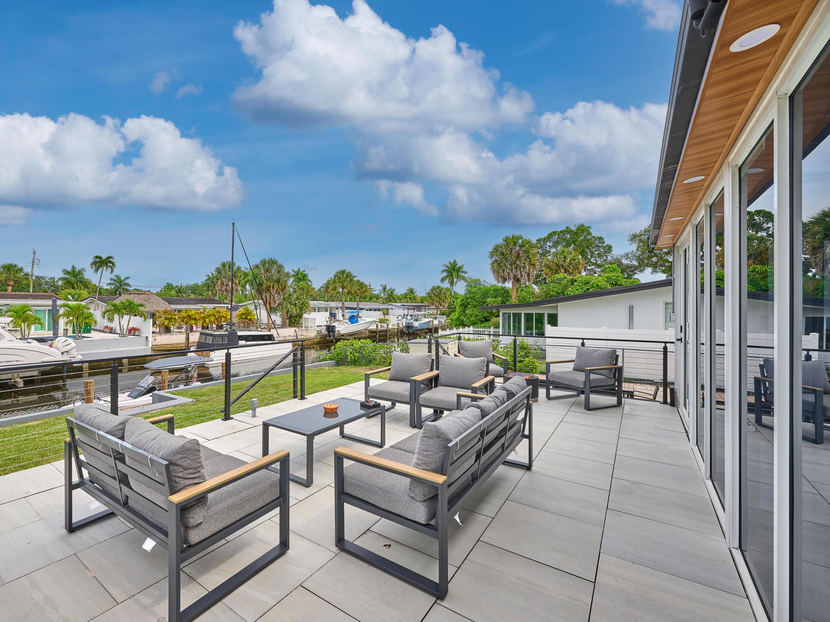 LAUDERDALE ISLES NO 2-BLK 6 - Residential