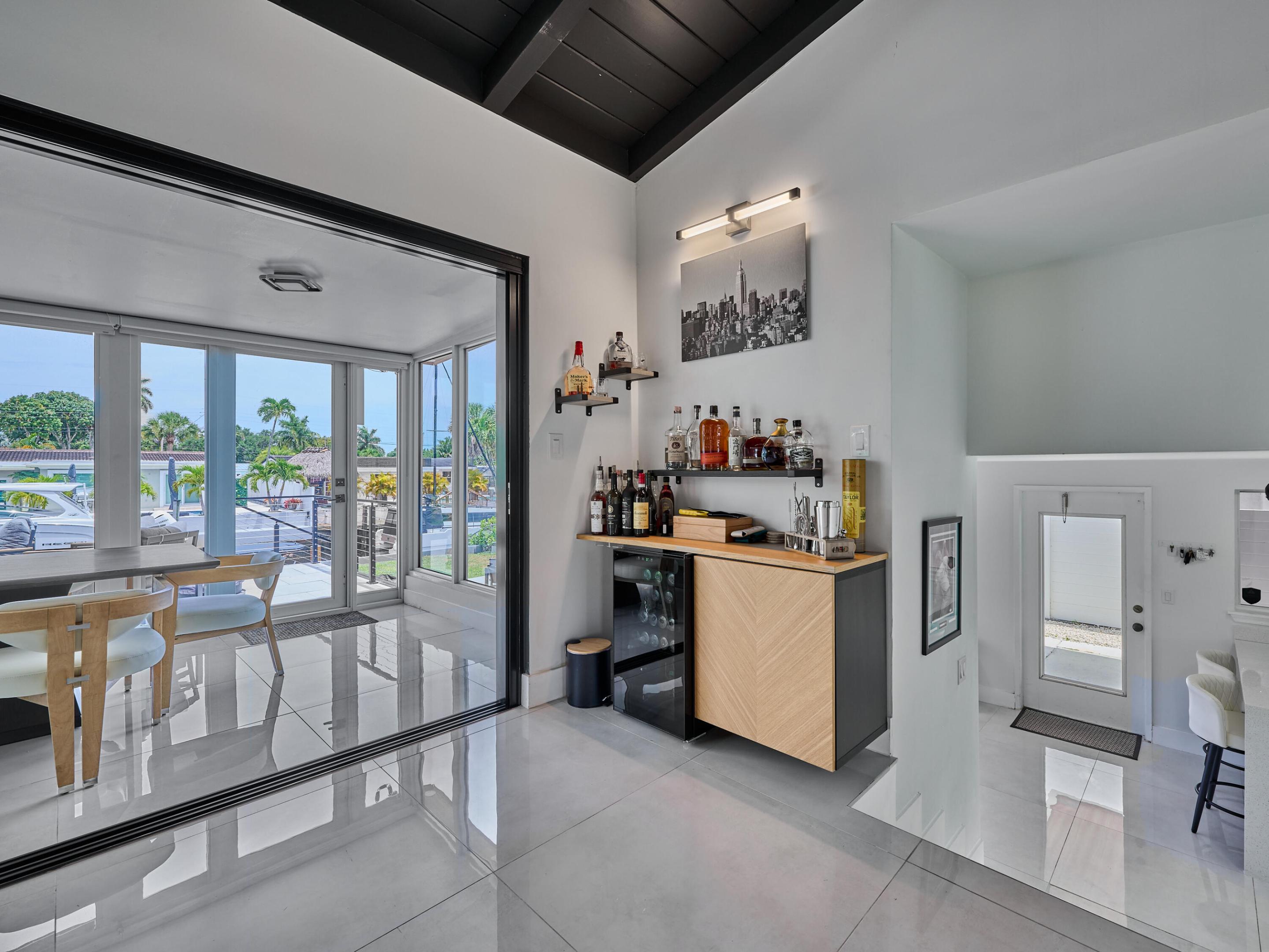 LAUDERDALE ISLES NO 2-BLK 6 - Residential