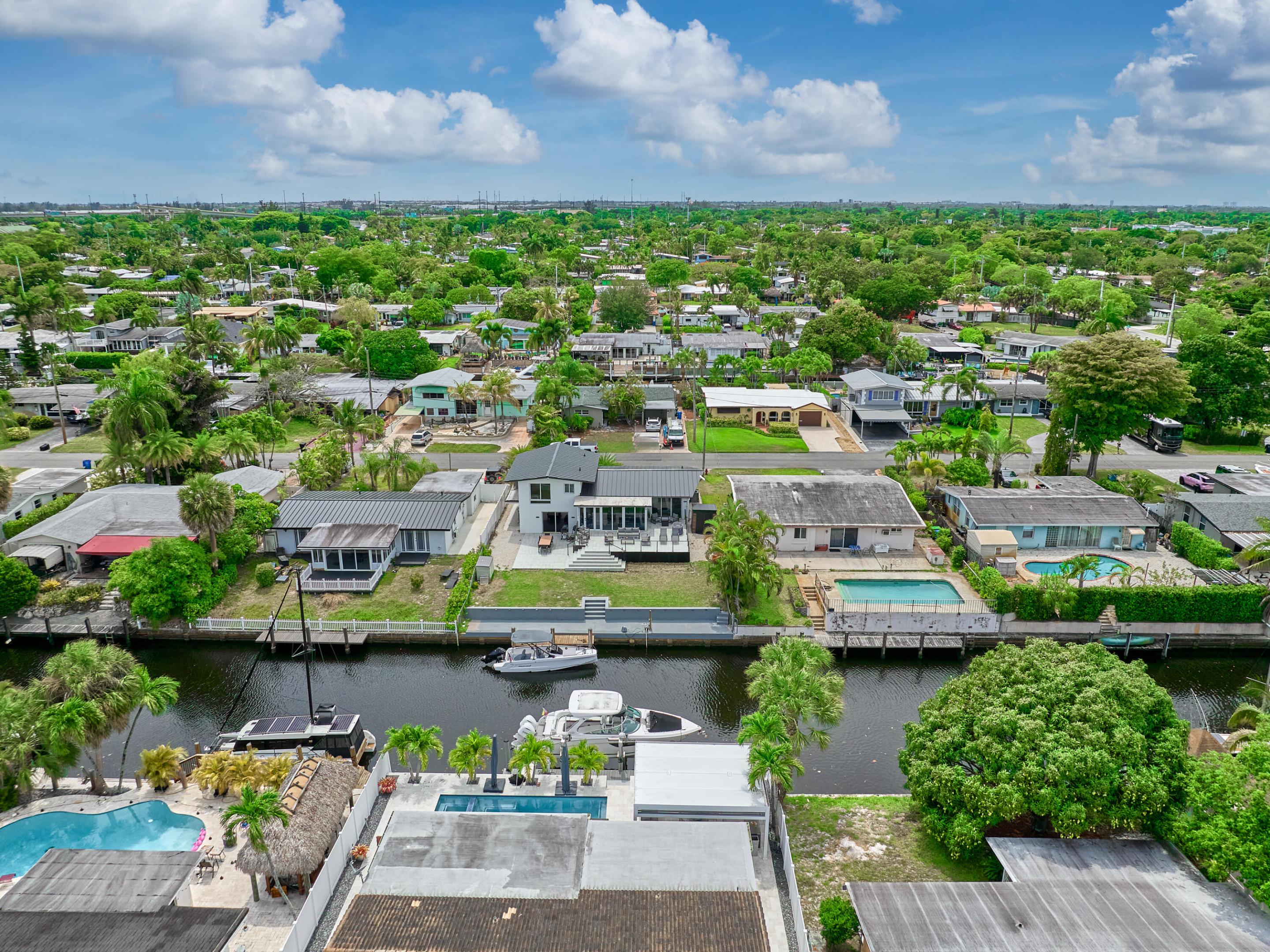 LAUDERDALE ISLES NO 2-BLK 6 - Residential