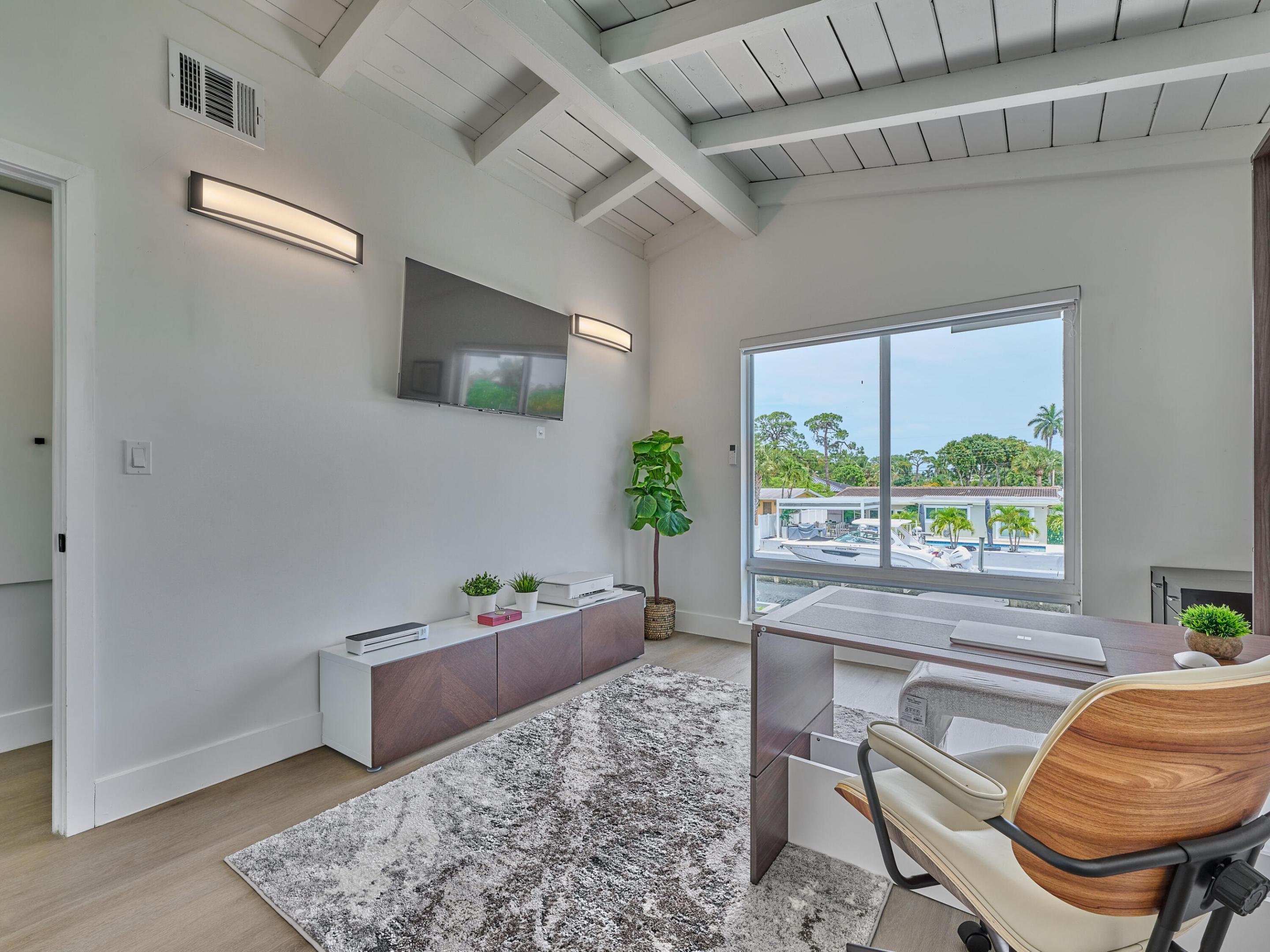 LAUDERDALE ISLES NO 2-BLK 6 - Residential