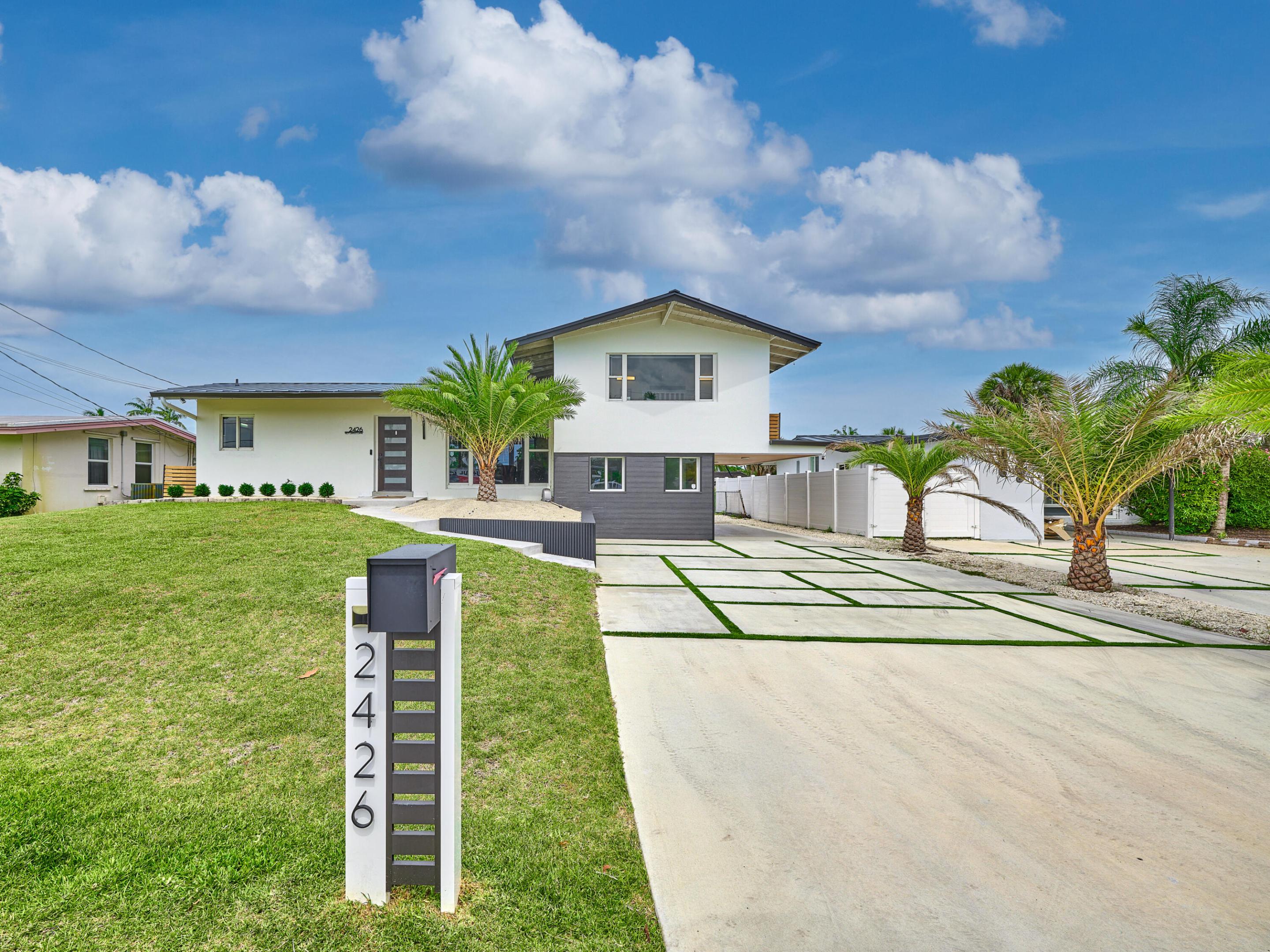 LAUDERDALE ISLES NO 2-BLK 6 - Residential