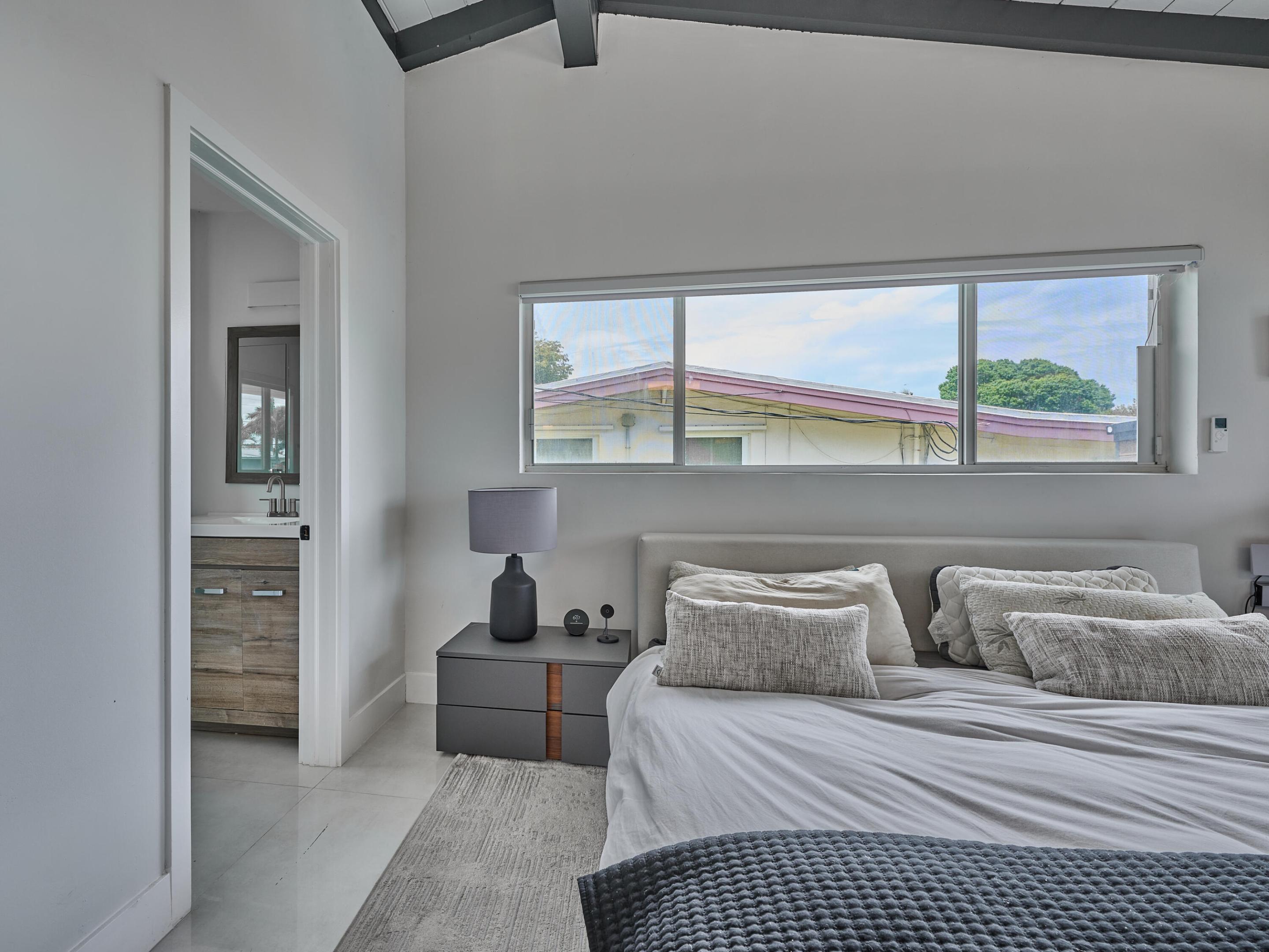 LAUDERDALE ISLES NO 2-BLK 6 - Residential